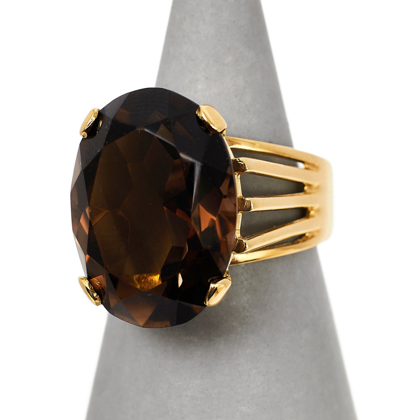 Pre-Owned 9ct Gold Large Oval Smokey Quartz Ring - Size M