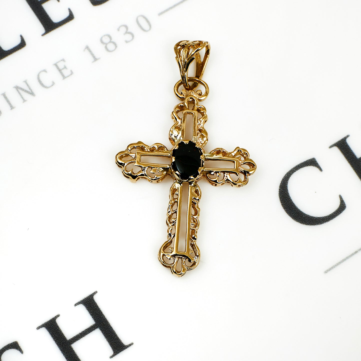 Pre-Owned 9ct Gold Filigree Bloodstone Cross Pendant