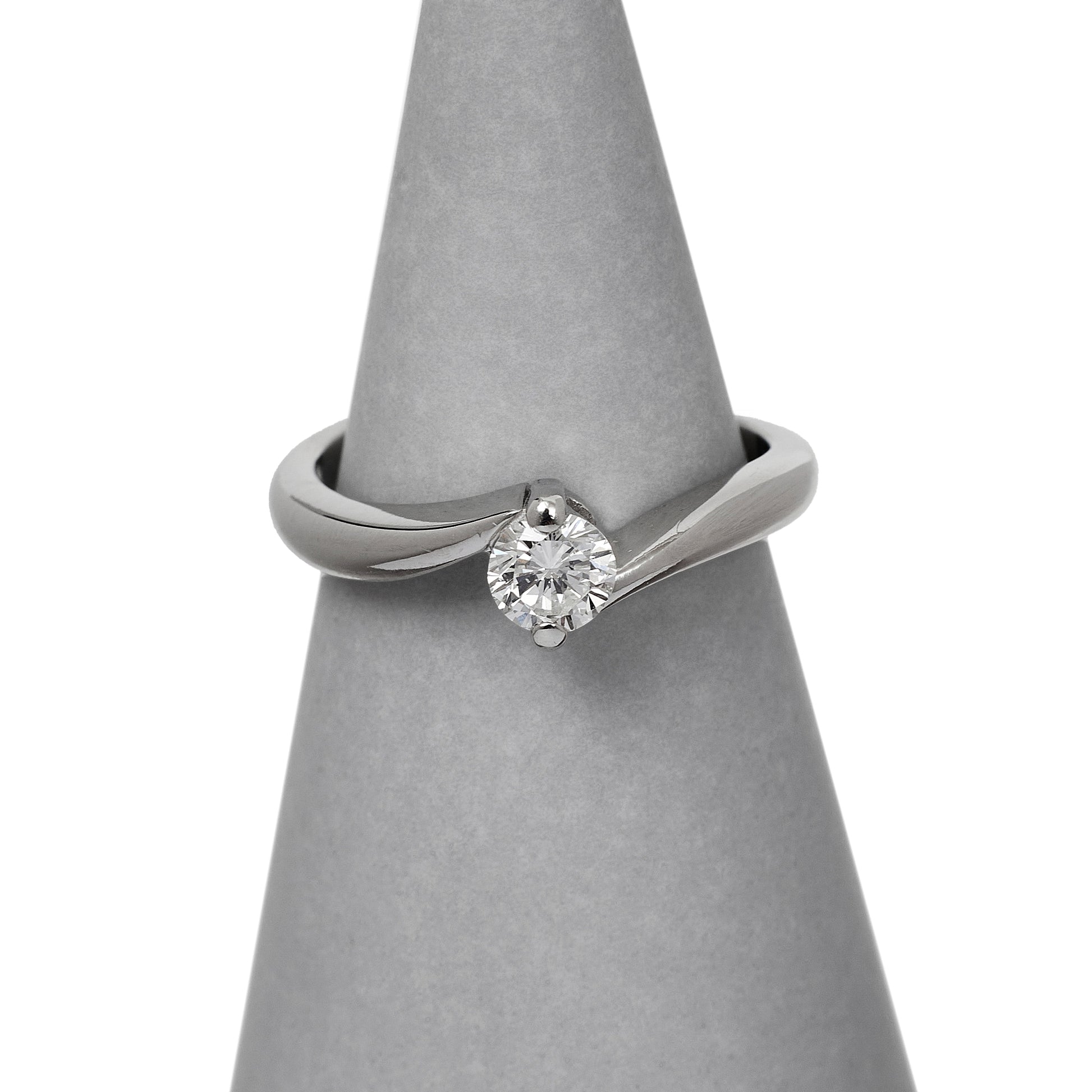 Pre-Owned Platinum 0.25ct Diamond Solitaire Ring