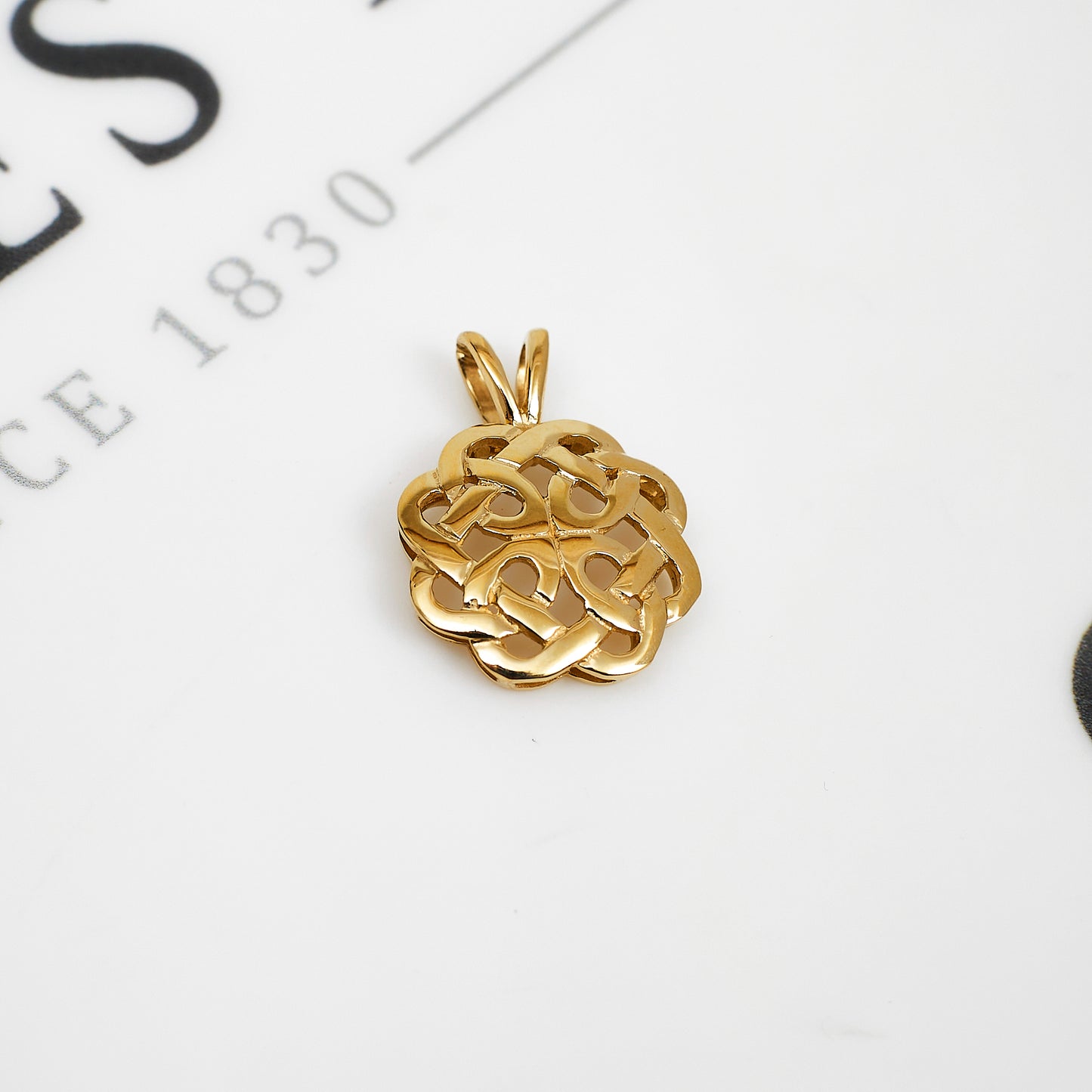 Pre-Owned 9ct Gold Celtic Knot Design Pendant