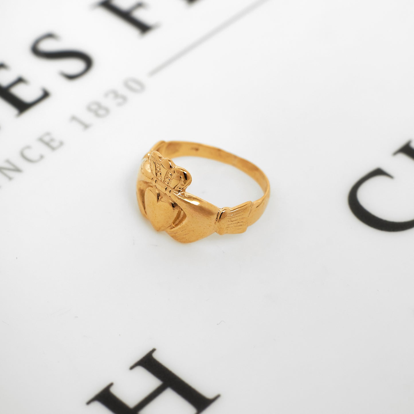 Pre-Owned 9ct Gold Claddagh Ring - Size T