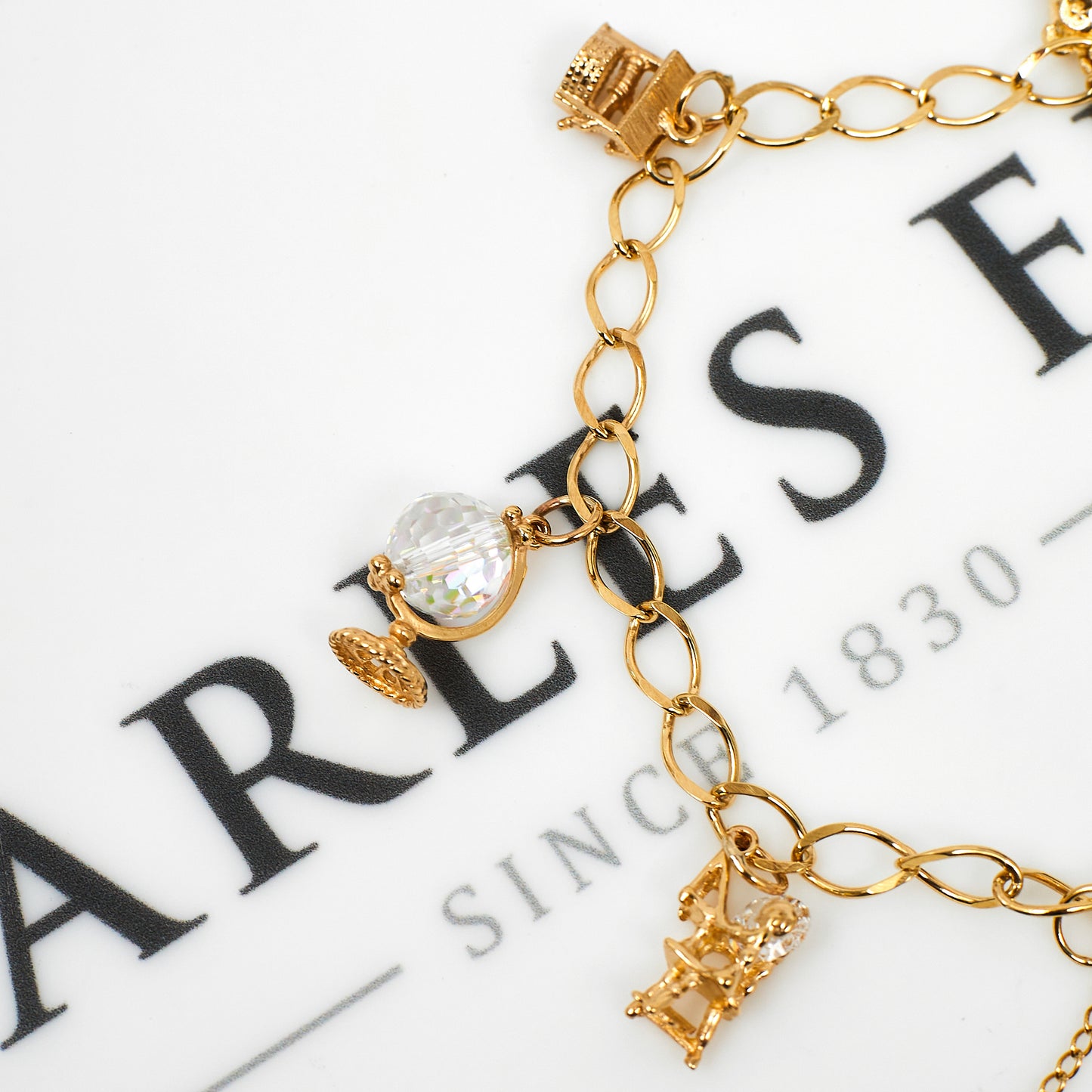 Pre-Owned 9ct Gold Charm Bracelet & Heart Padlock