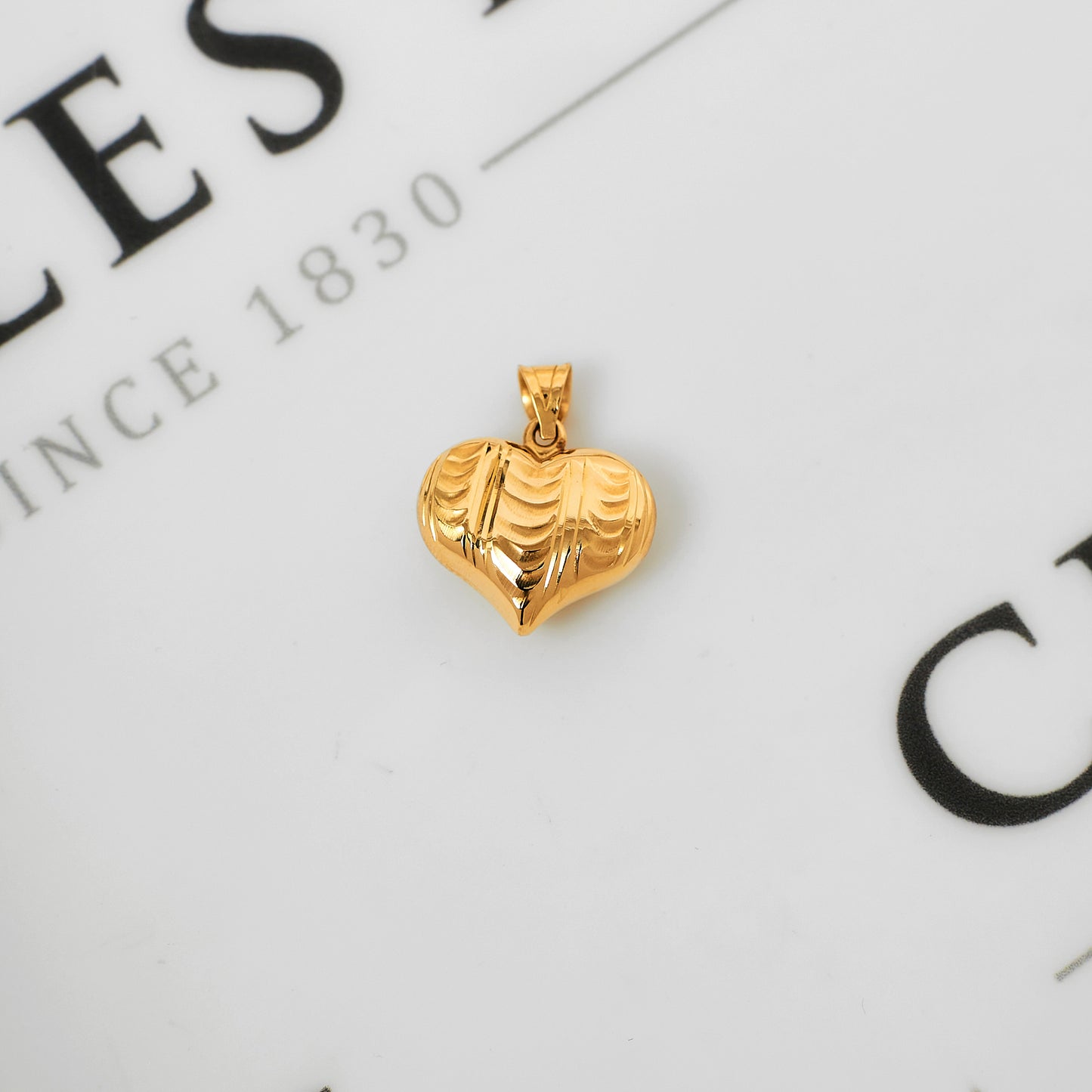 Pre-Owned 14ct Gold Faceted Heart Pendant