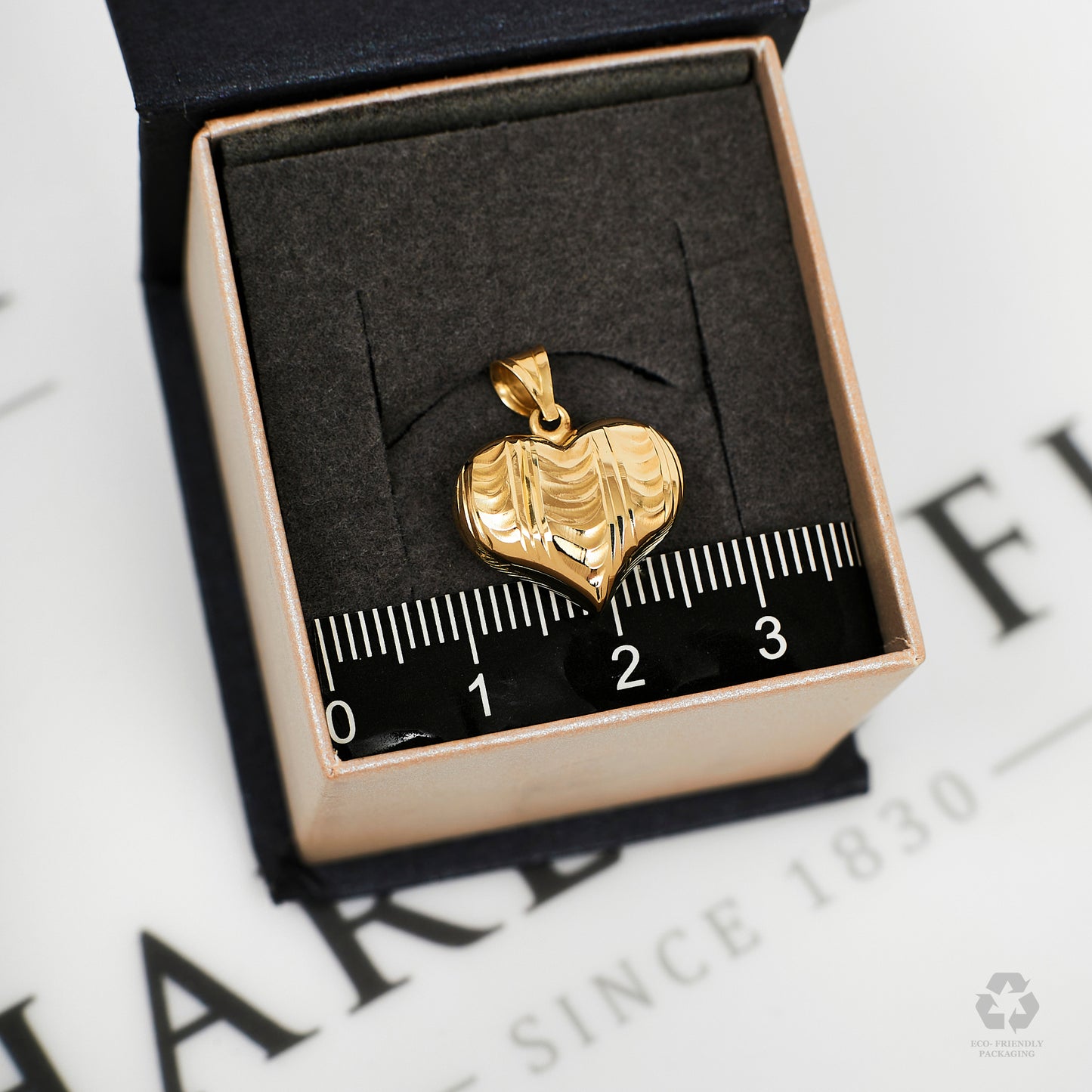Pre-Owned 14ct Gold Faceted Heart Pendant
