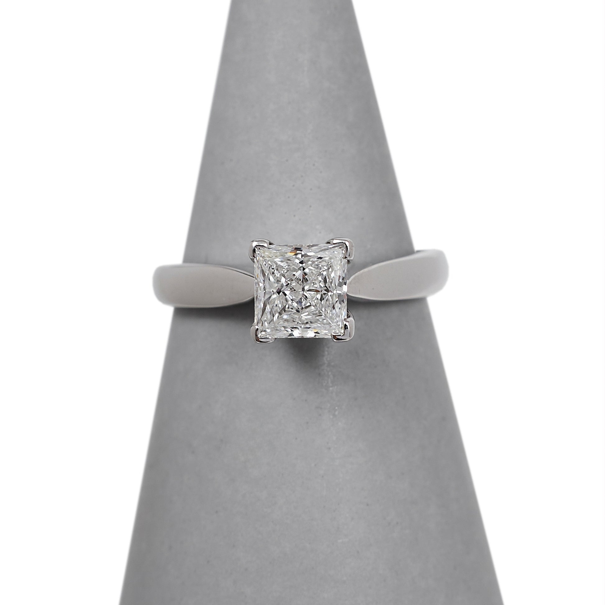 Pre-Owned 18ct White Gold Princess Cut GIA Diamond Ring