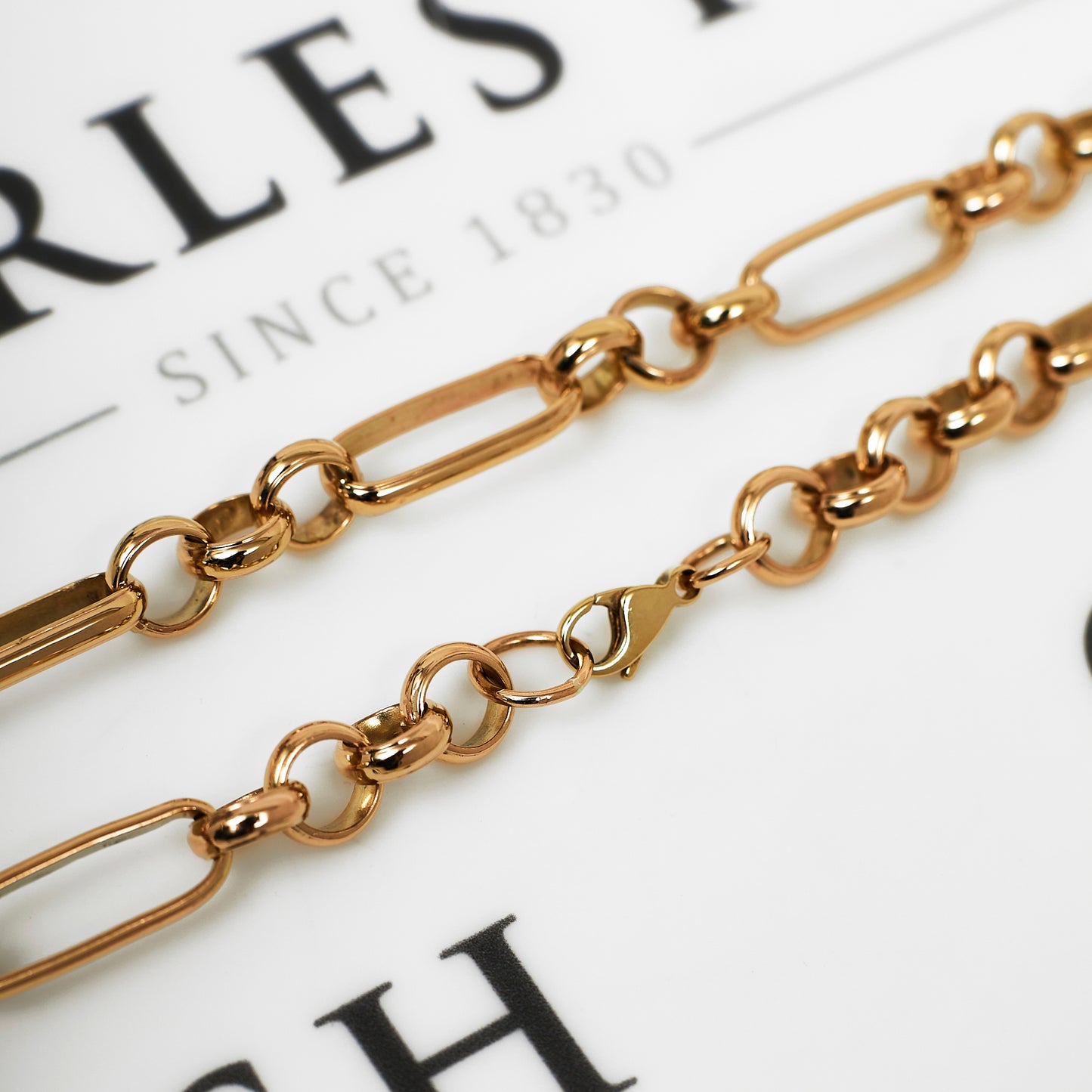 Pre-Owned 9ct Gold Figaro Chain Necklace 24 inch