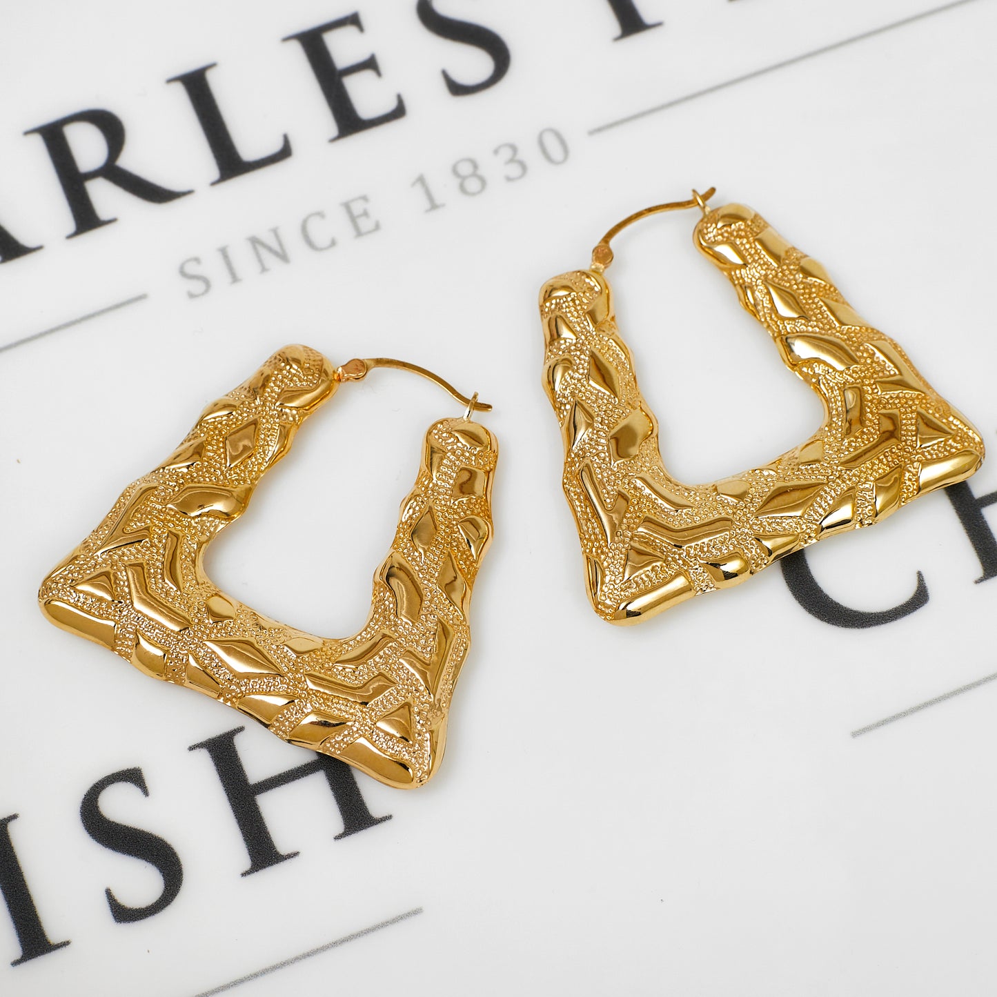 Pre-Owned 9ct Gold Barked Large Triangle Earrings