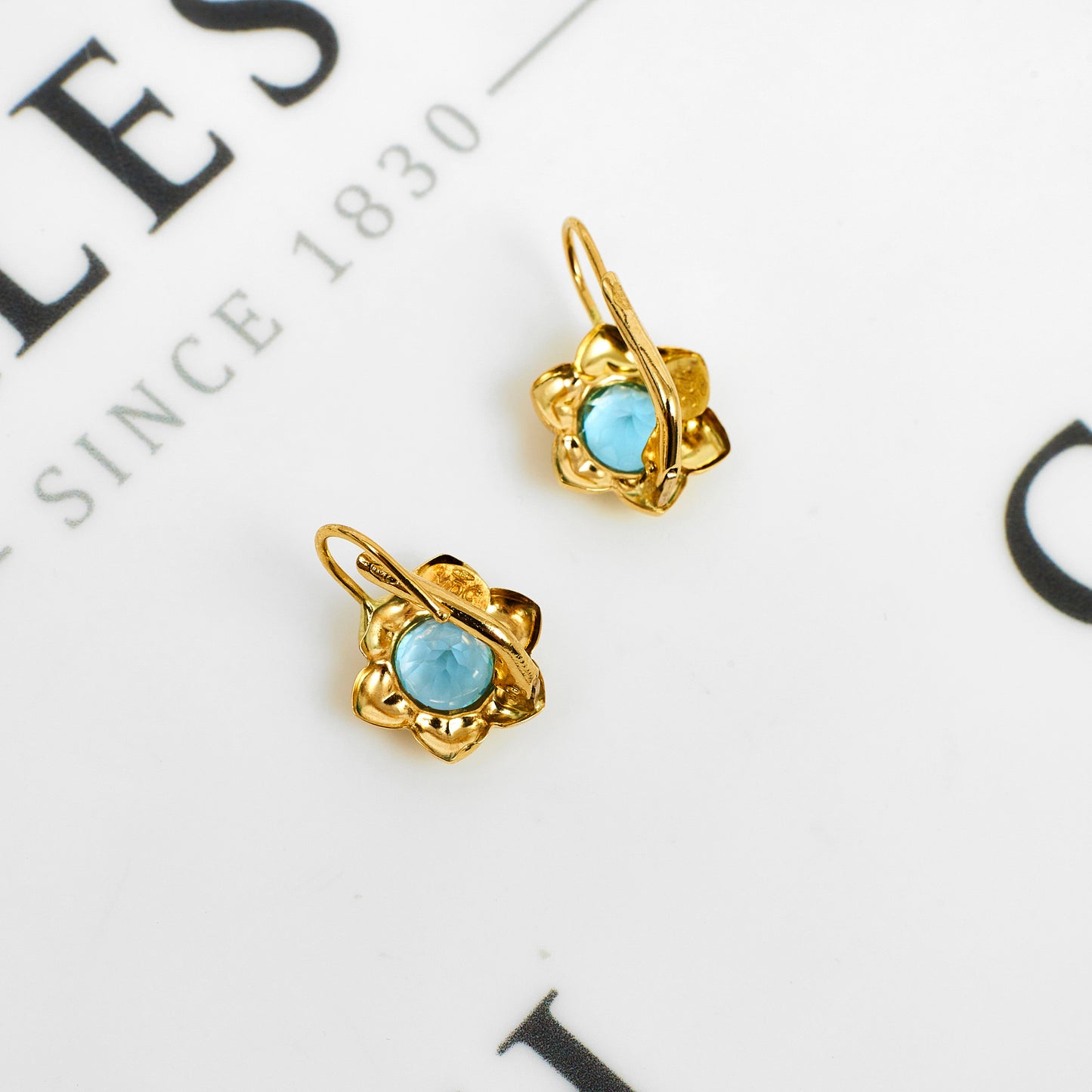 Pre-Owned 18ct Gold Blue Topaz Flower Earrings