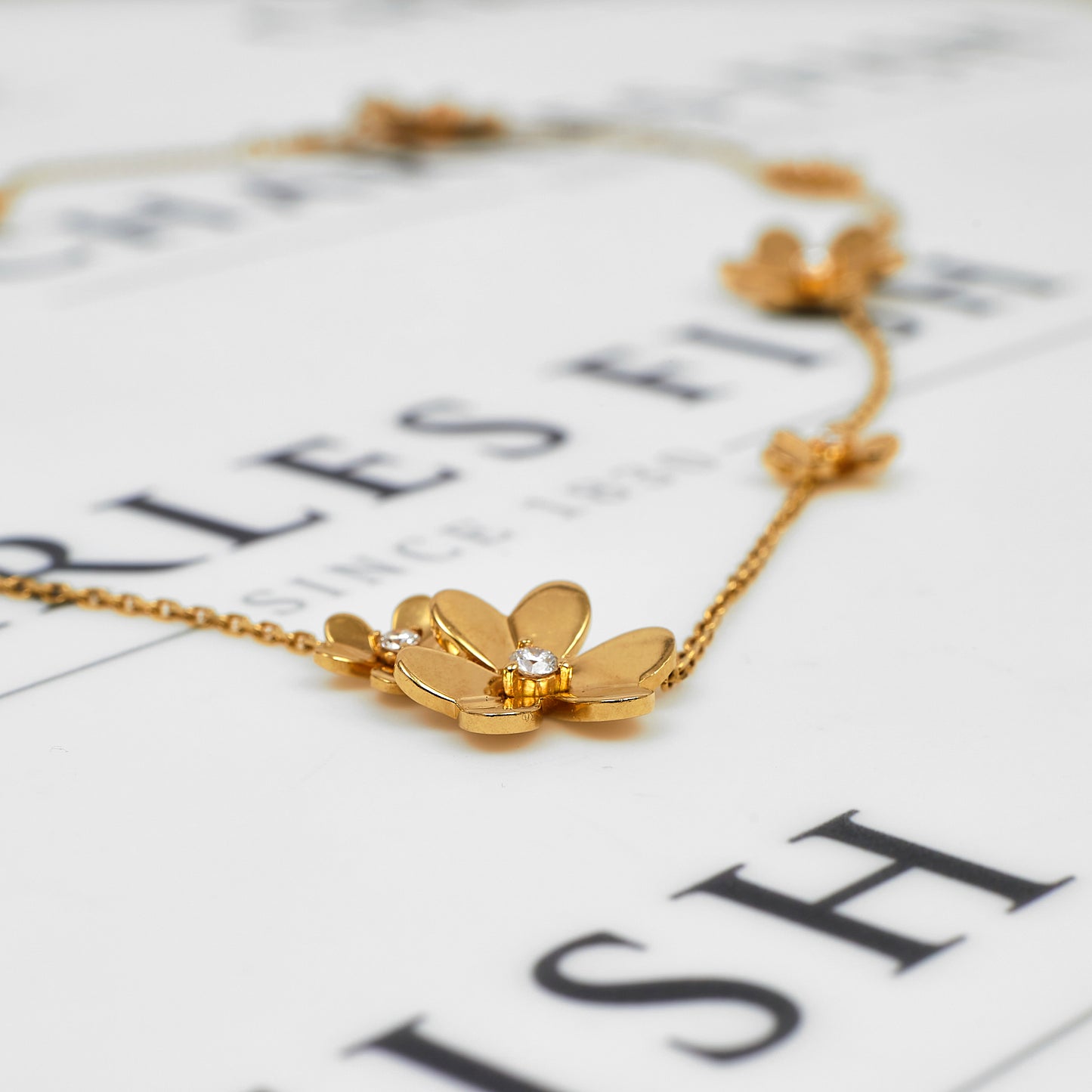 Pre-Owned 18ct Gold VAN CLEEF & ARPELS Diamond Flower Necklace