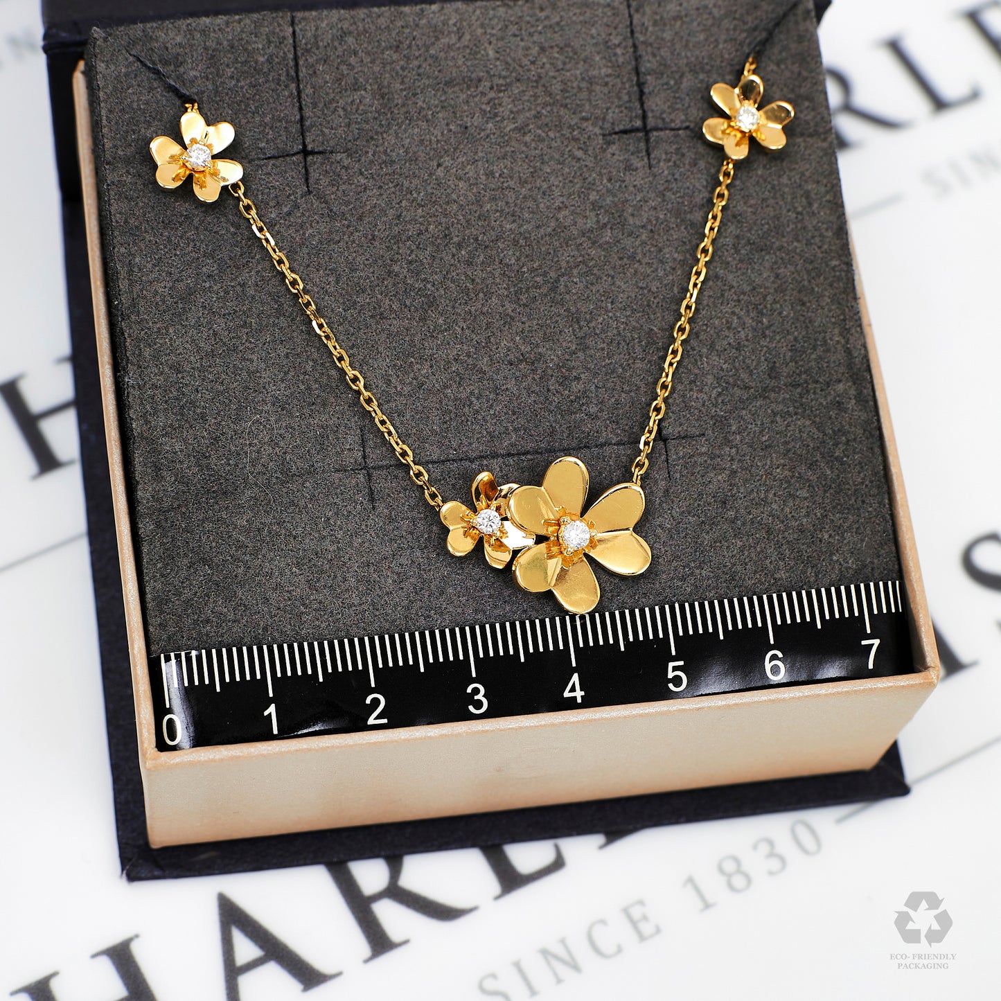 Pre-Owned 18ct Gold VAN CLEEF & ARPELS Diamond Flower Necklace