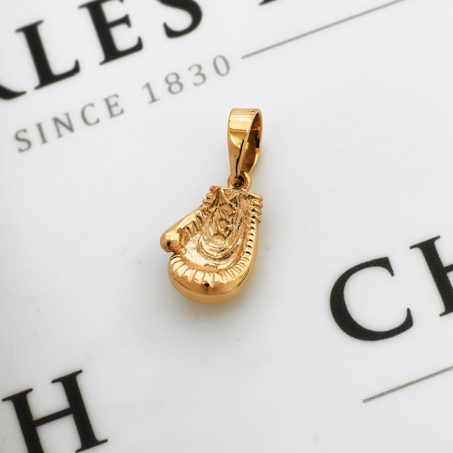 Pre-Owned 9ct Gold Boxing Glove Pendant