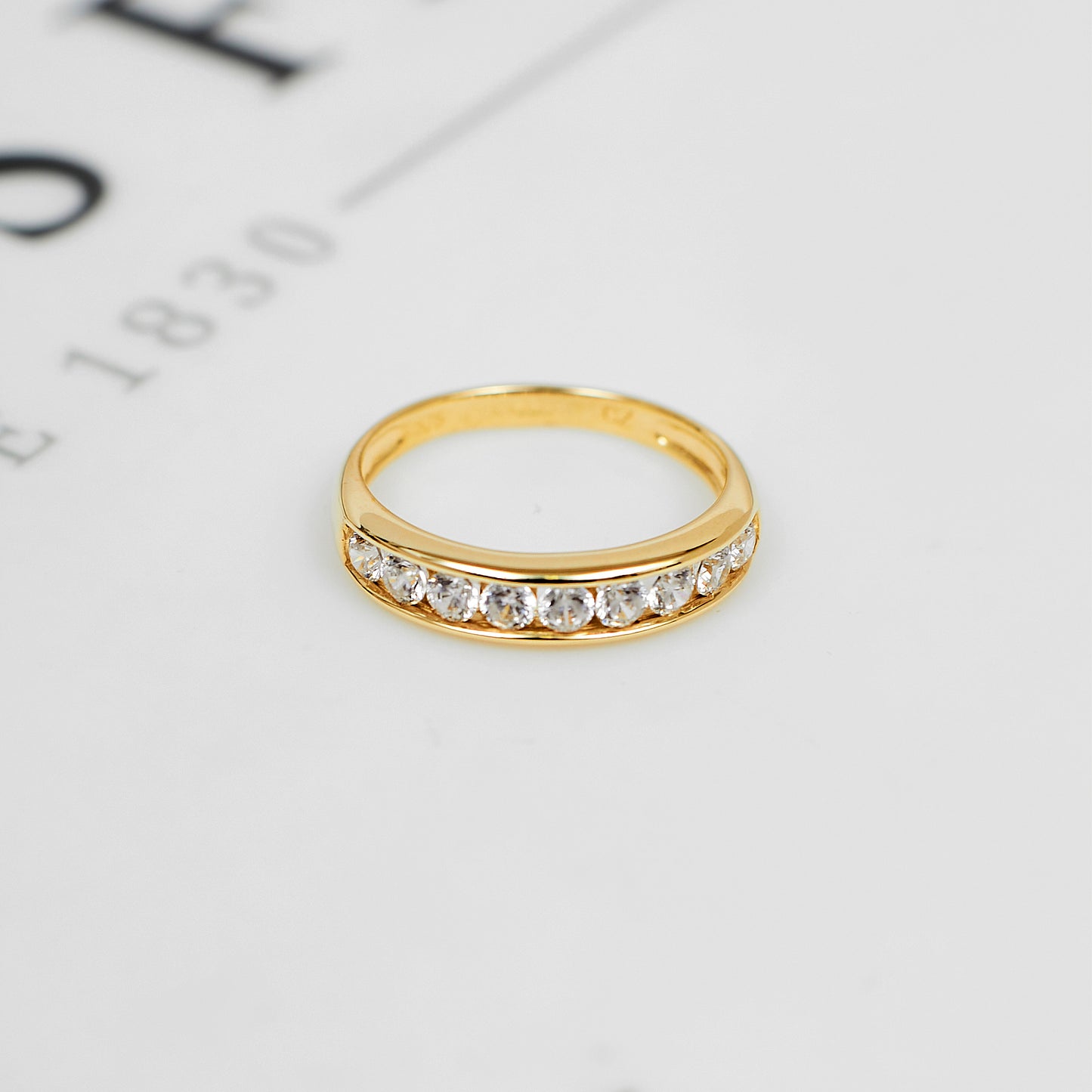 Pre-Owned 9ct Gold Cubic Zirconia Band Ring Size H