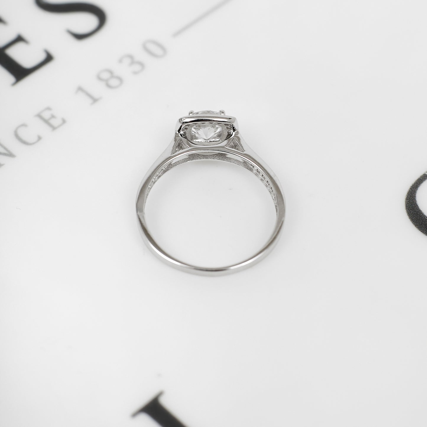 Pre-Owned 9ct White Gold CZ Square Frame Cluster Ring