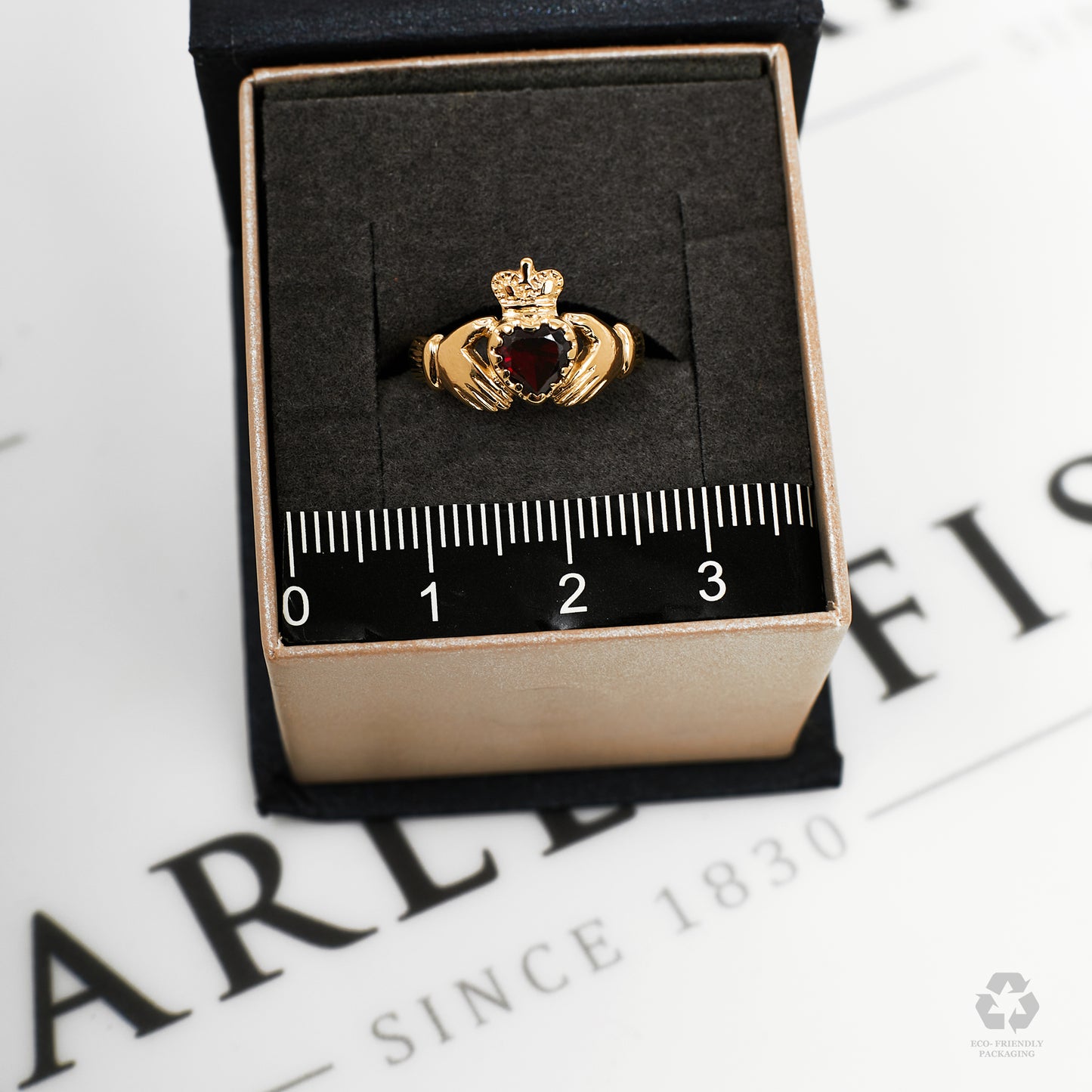 Pre-Owned Small 9ct Gold & Garnet Claddagh Ring