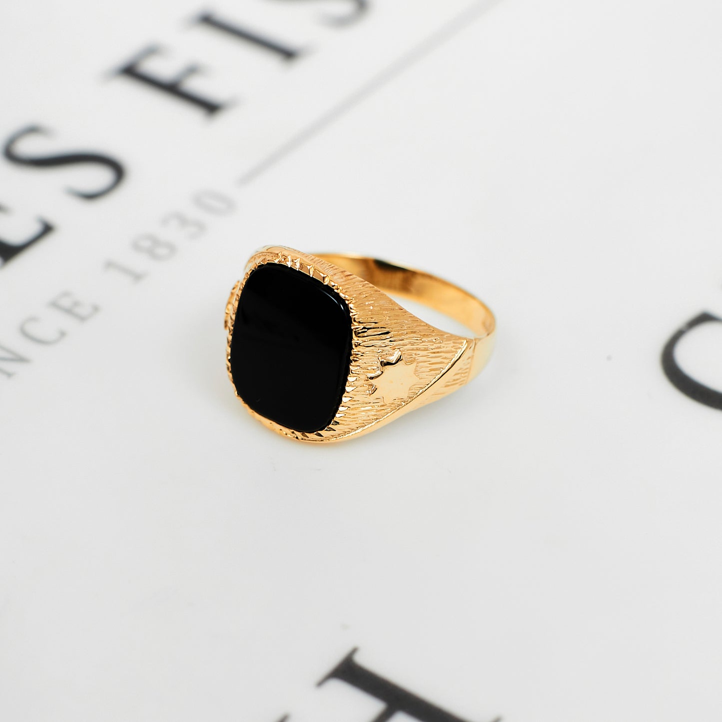 Pre-Owned 9ct Gold Square Onyx Signet Ring - Size V