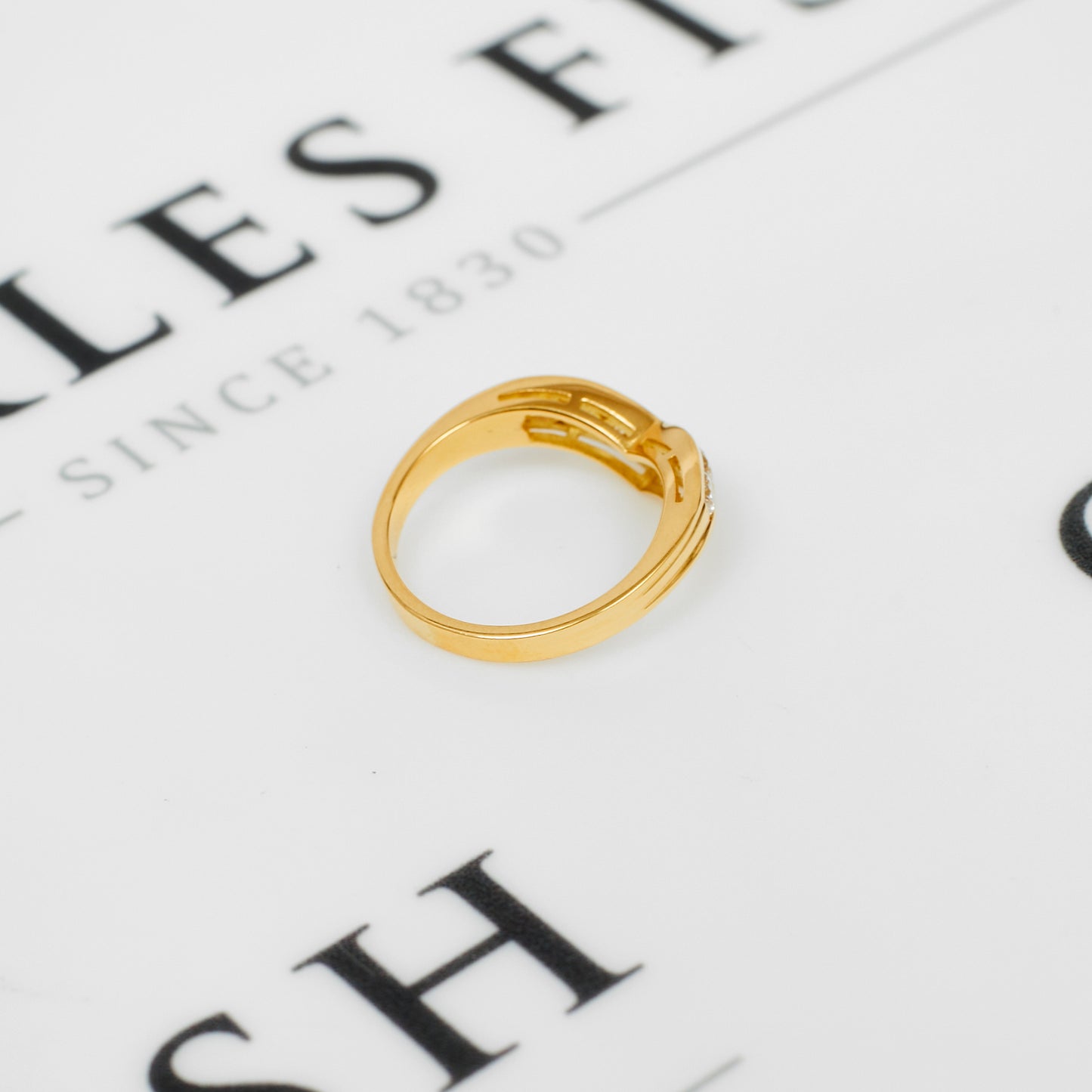 Pre-Owned 18ct Gold Diamond Wishbone Ring - Size O
