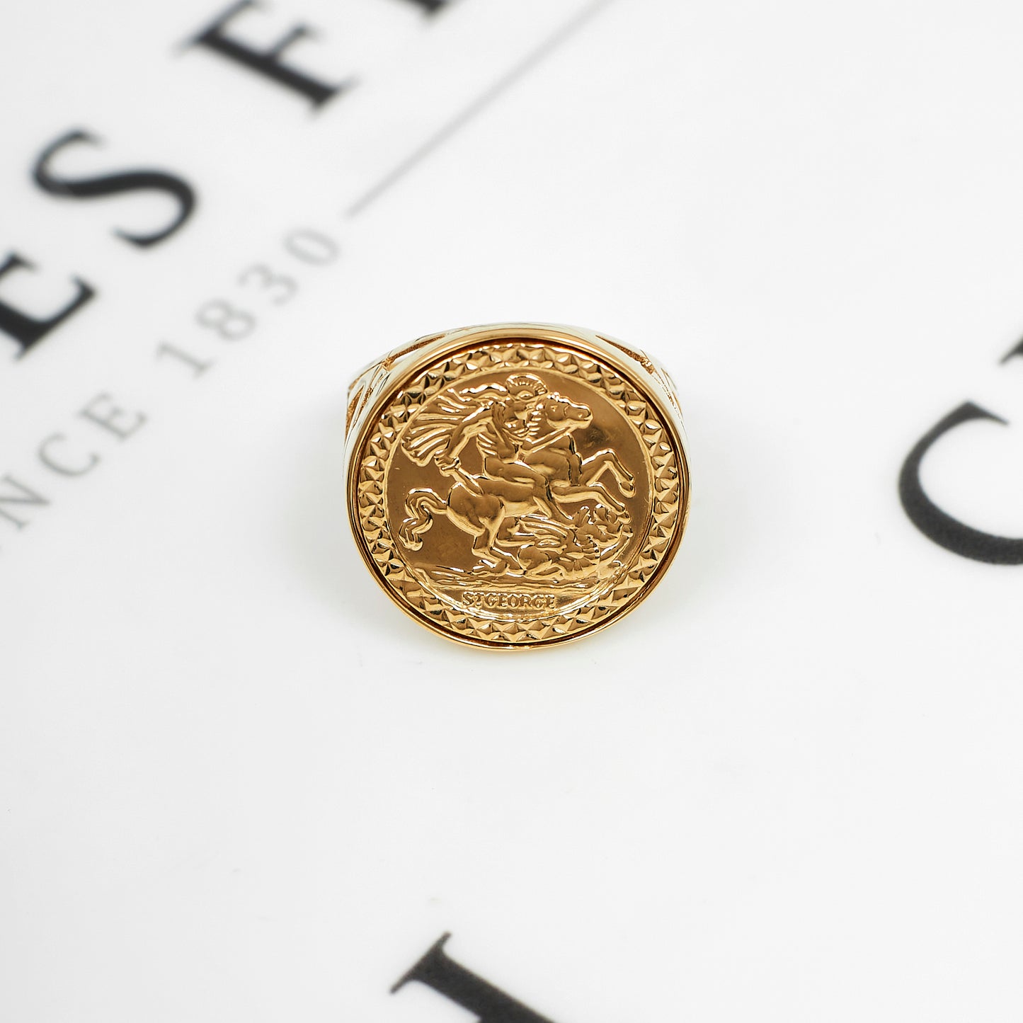 Pre-Owned 9ct Gold St George Ring - Size U