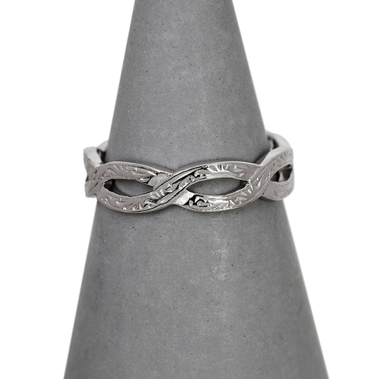 Pre-Owned 18ct White Gold Patterned Twist Band Ring Size I