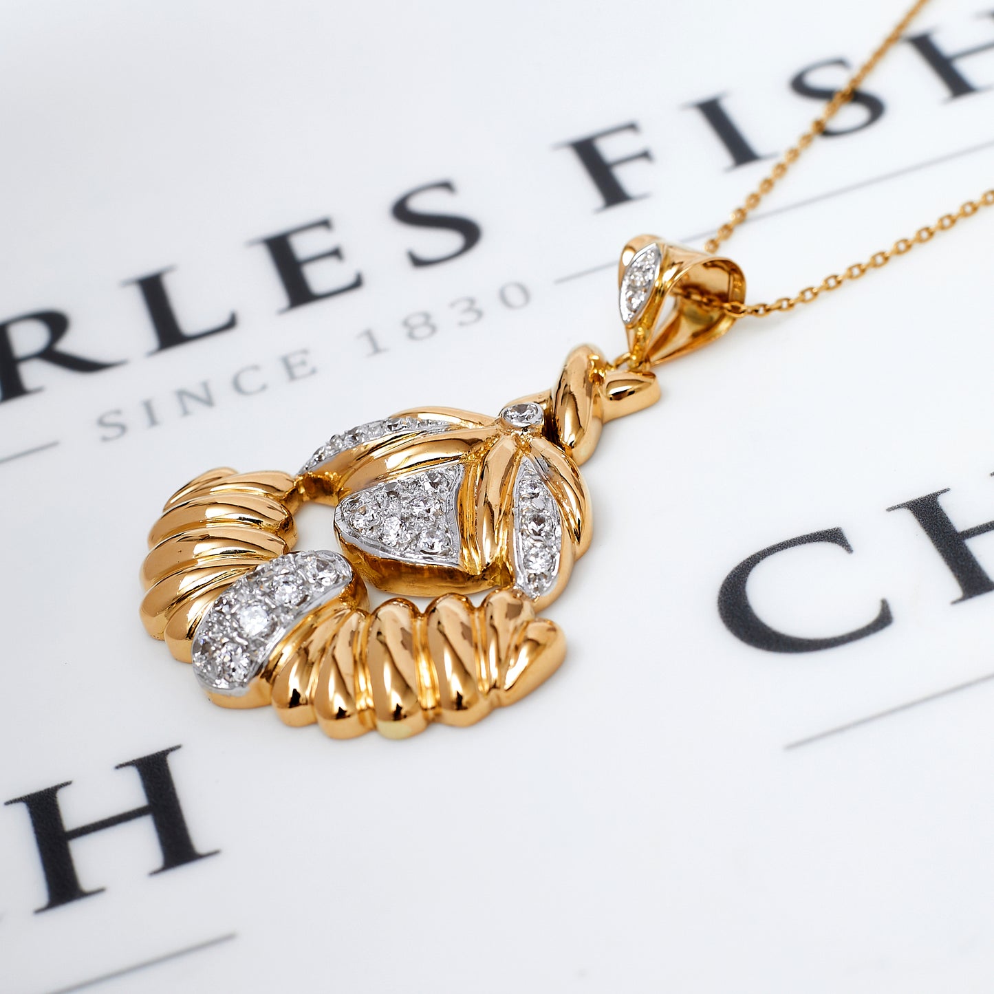 Pre-Owned 18ct Gold 7 CZ Large Ornate Pendant
