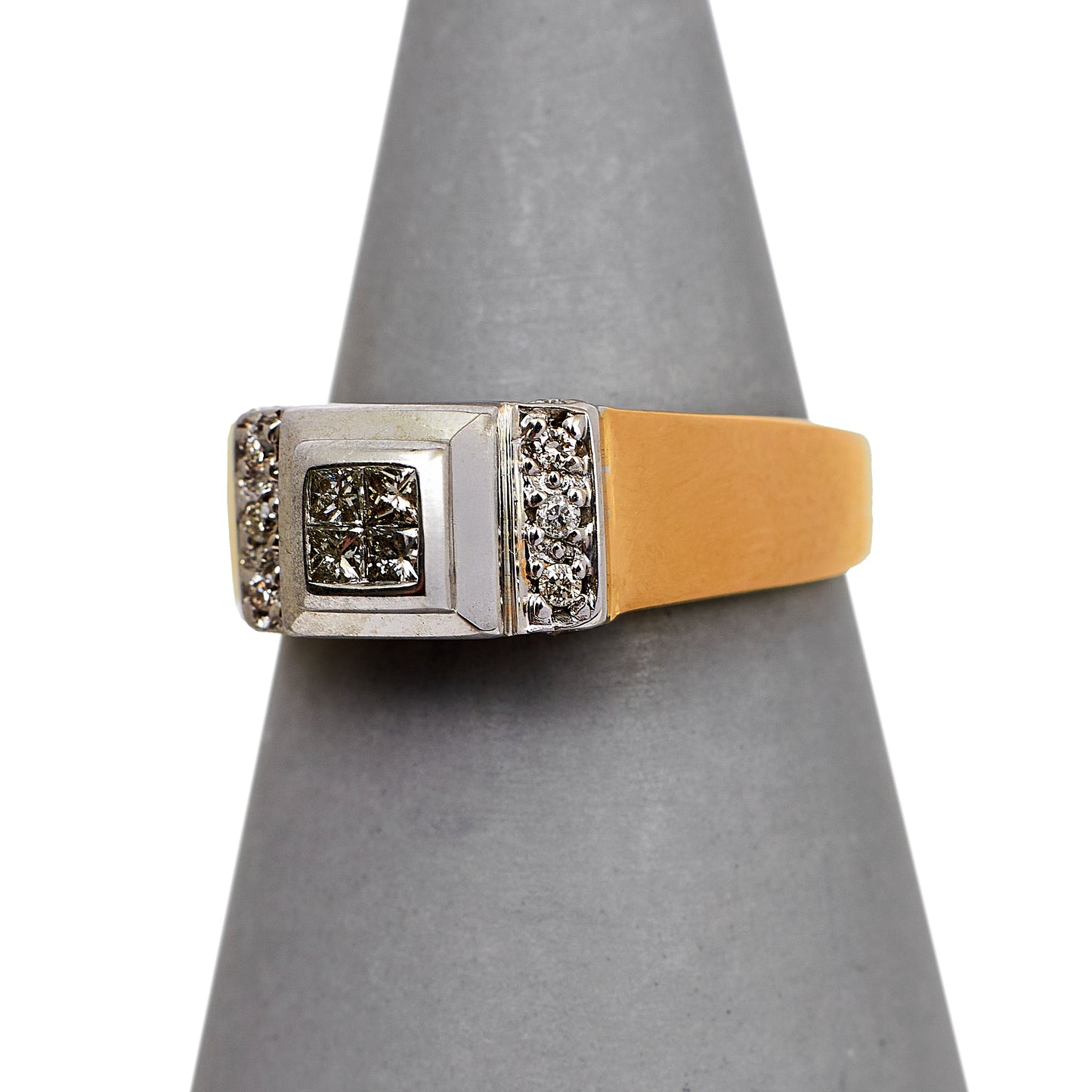 Pre-Owned 9ct Gold 4 Princess Cut Diamond Cluster Ring