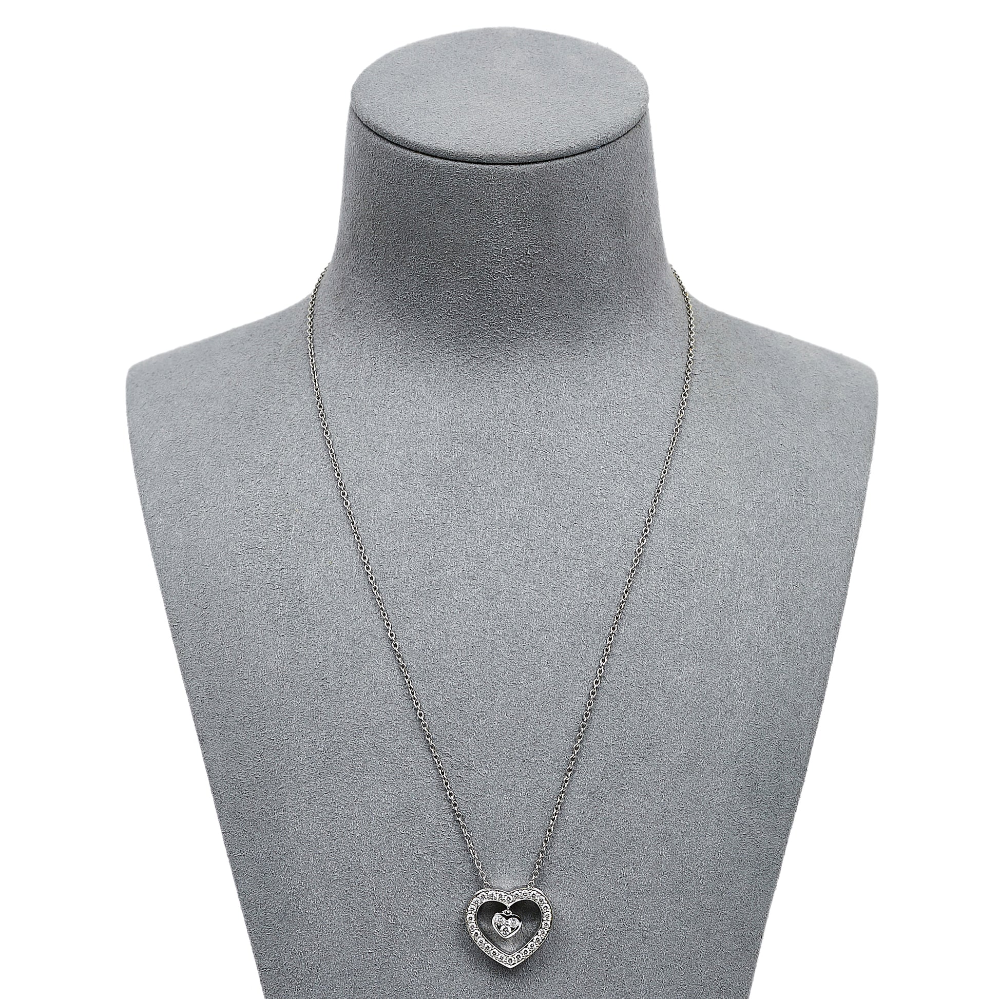 Pre-Owned 18ct White Gold & Diamond Heart Pendant Necklace |