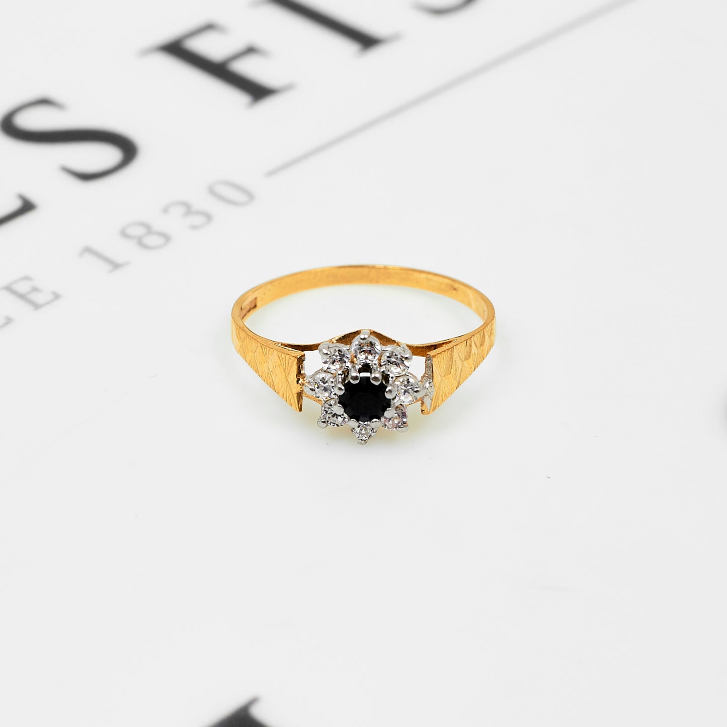Pre-Owned 9ct Gold Sapphire & CZ Cluster Ring Size O