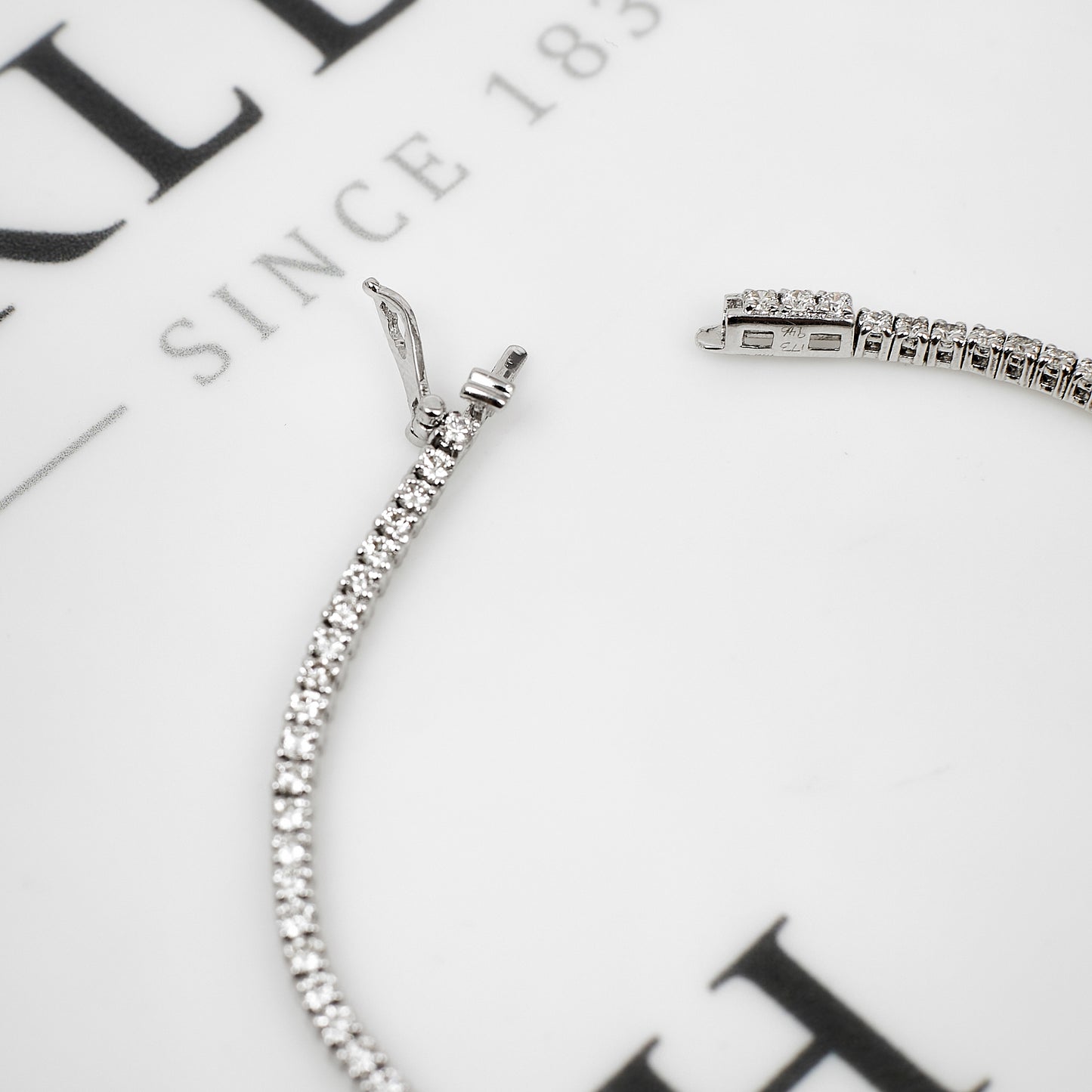 Pre-Owned 18ct White Gold 80 Diamond Line Bracelet 6.5 Inch