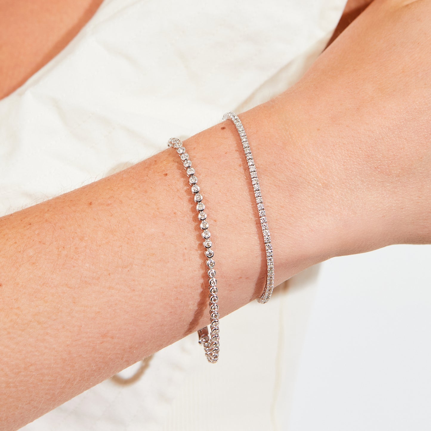 Pre-Owned 18ct White Gold 80 Diamond Line Bracelet 6.5 Inch