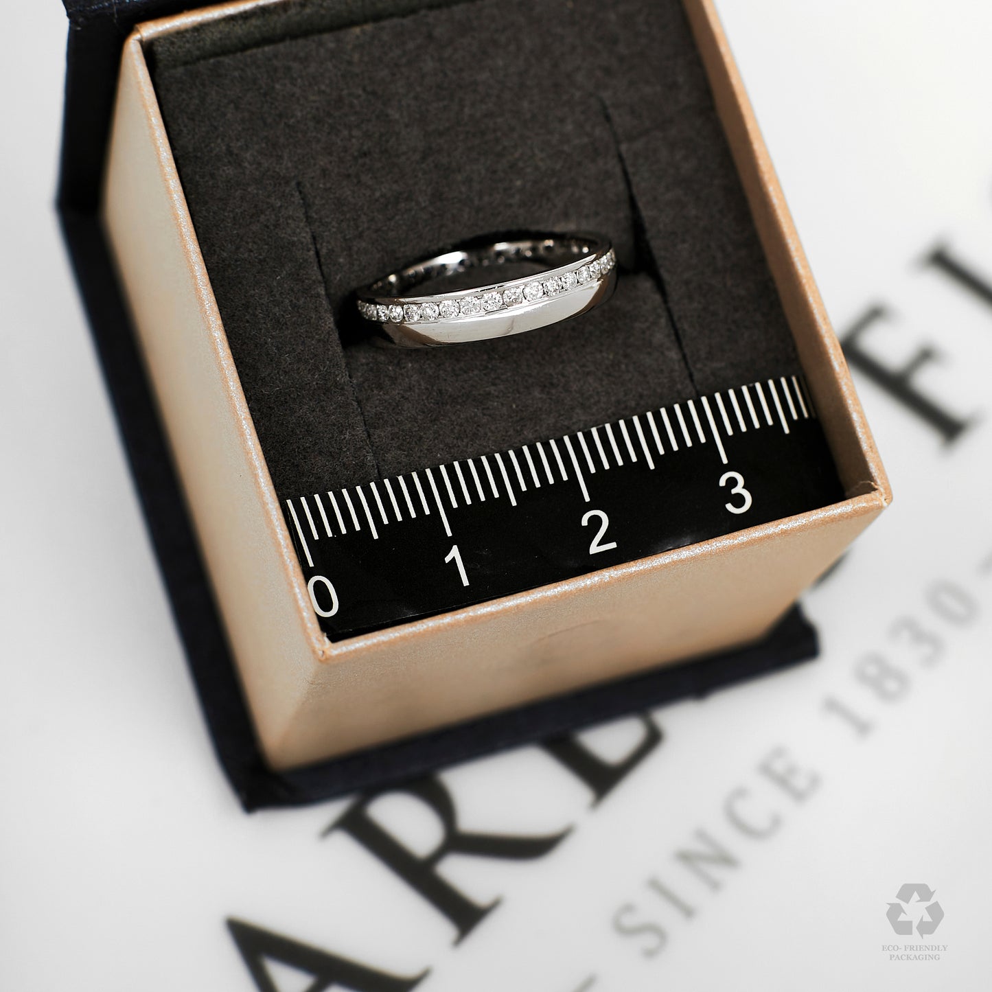 Pre-Owned 18ct White Gold Diamond Set Band Ring Size J
