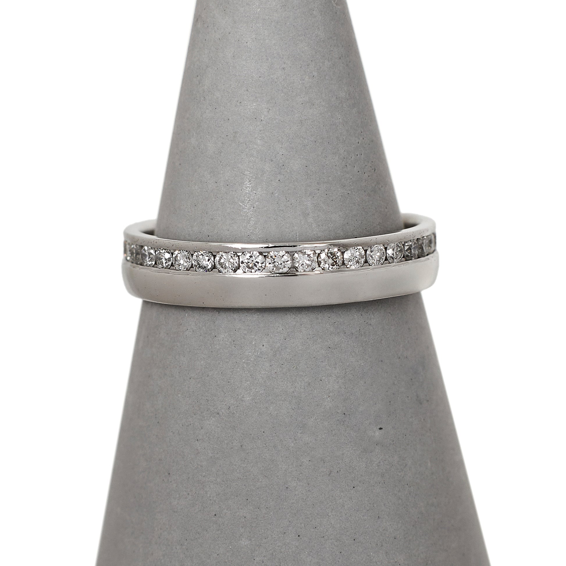 Pre-Owned 18ct White Gold Diamond Set Band Ring Size J