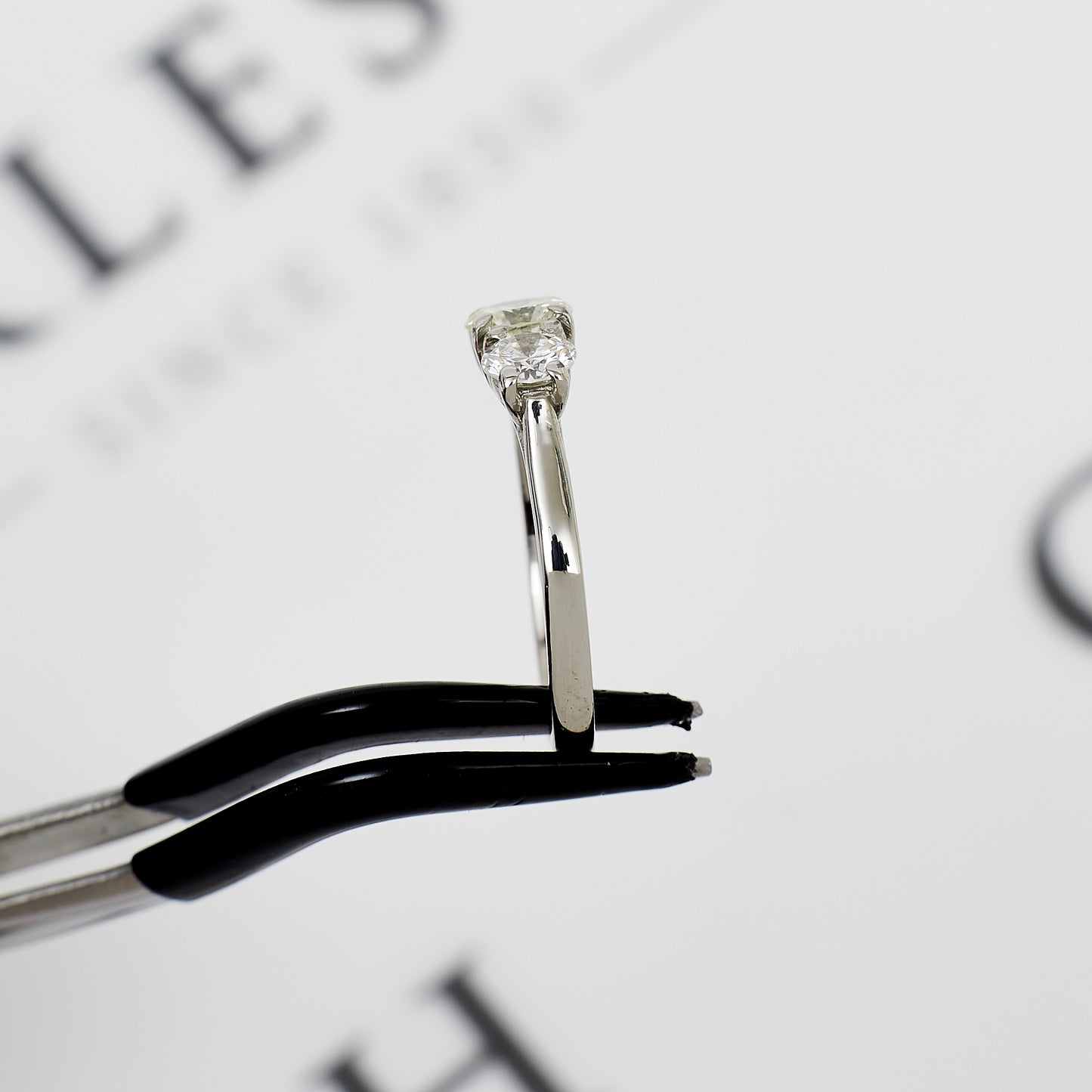 Pre-Owned Platinum 3 Diamond Dress Ring Size J.5