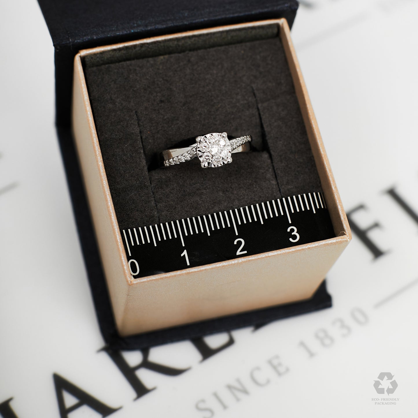 Pre-Owned 9ct White Gold Diamond Cluster Ring - Size H