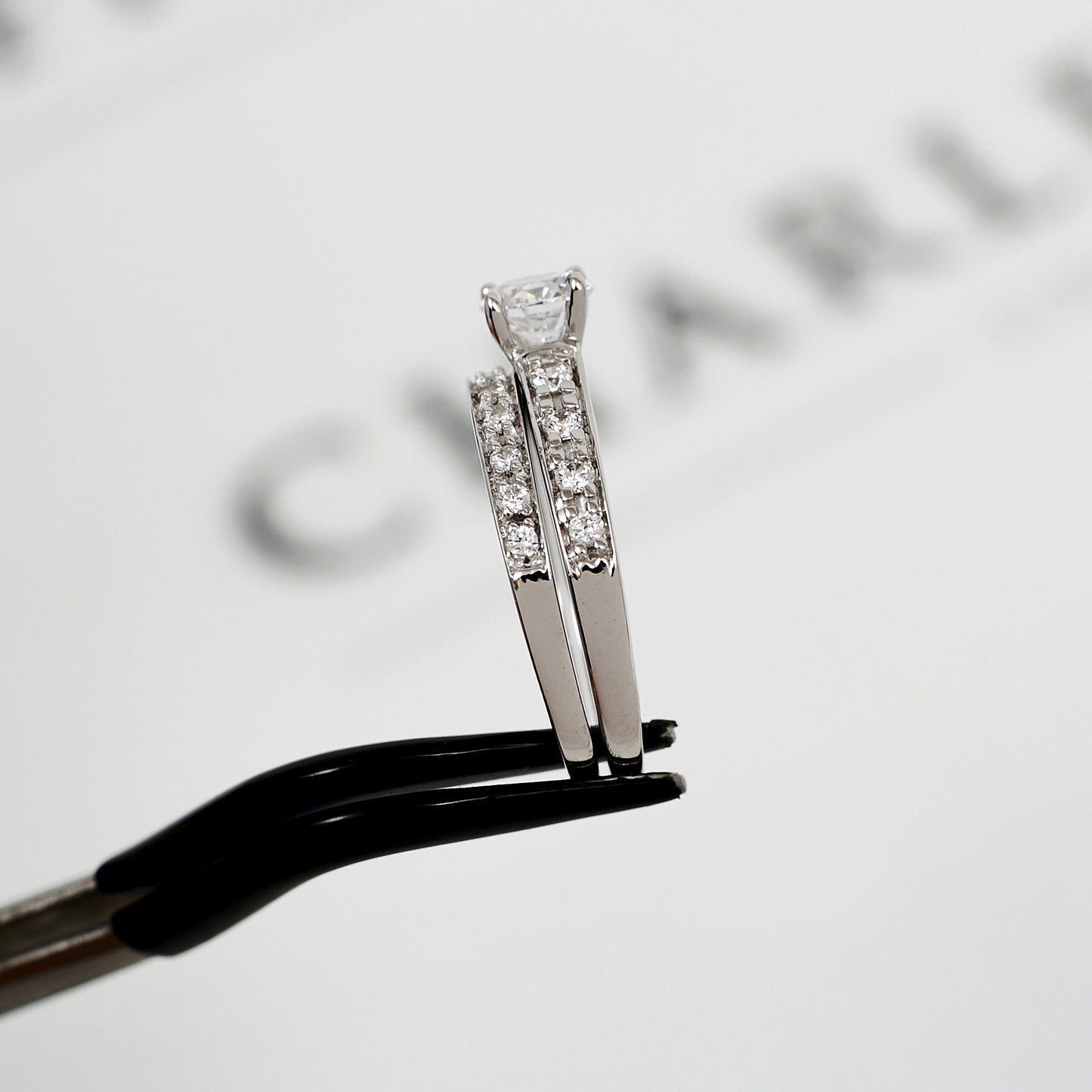 Pre-Owned 18ct White Gold CZ Wedding Ring Set