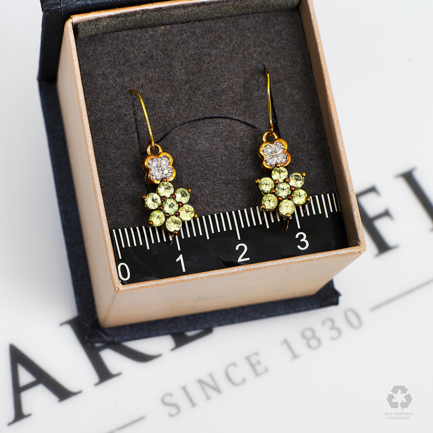 Pre-Owned 9ct Gold Green Grossular Garnet & Diamond Earrings