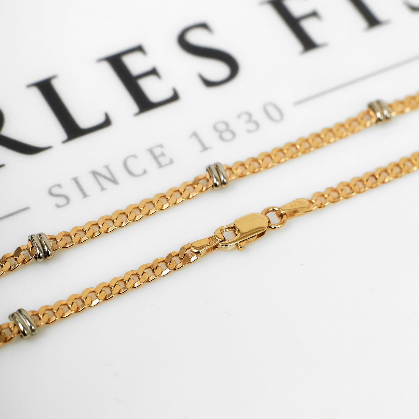 Pre-Owned 9ct Gold 2 Tone Curb Necklace 28 inches