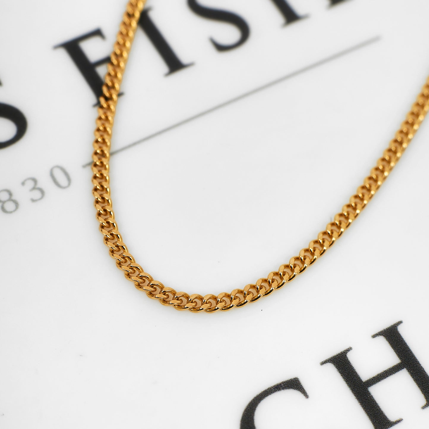 Pre-Owned 9ct Gold Curb Chain Necklace 20 inches