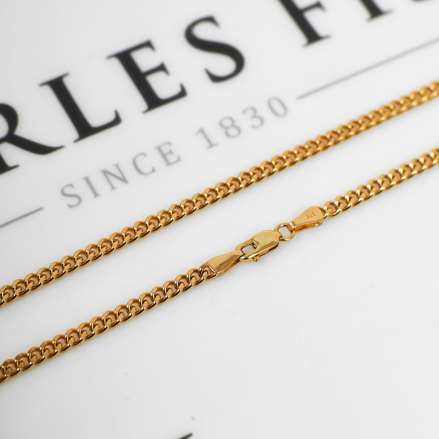 Pre-Owned 9ct Gold Curb Chain Necklace 20 inches