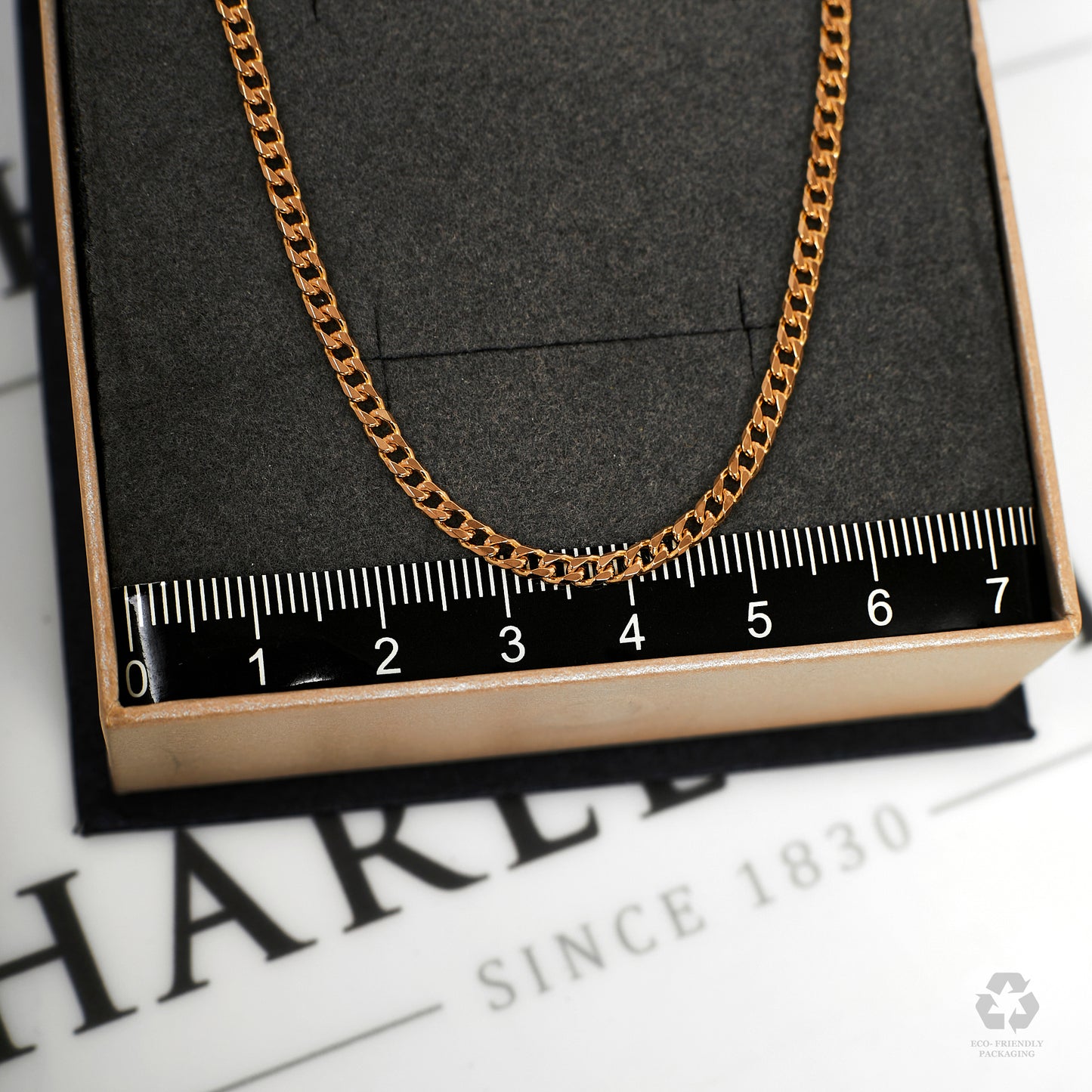 Pre-Owned 9ct Gold Fine Curb Chain Necklace 18 inches