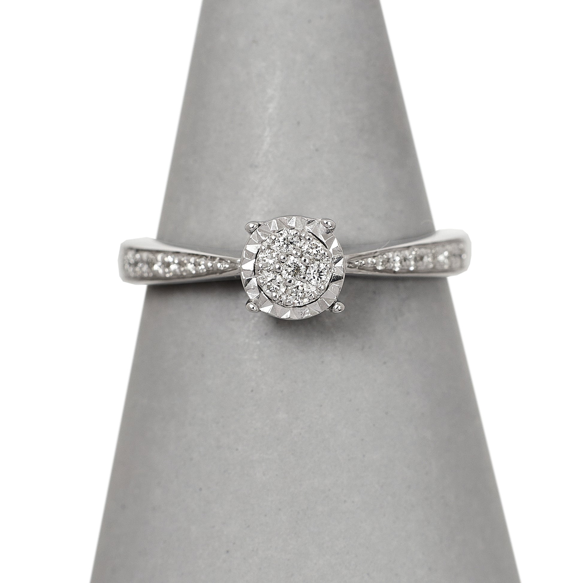 Pre-Owned White 9ct Gold Illusion Set Diamond Ring 