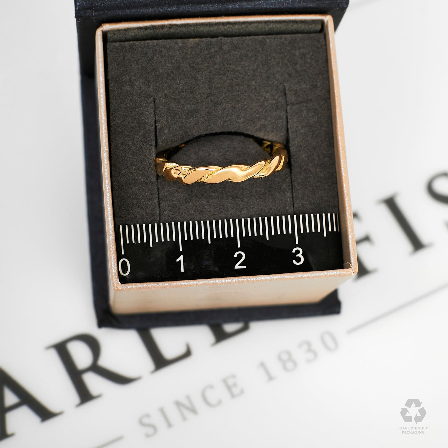 Pre-Owned 14ct Gold Twist Band Ring - Size S