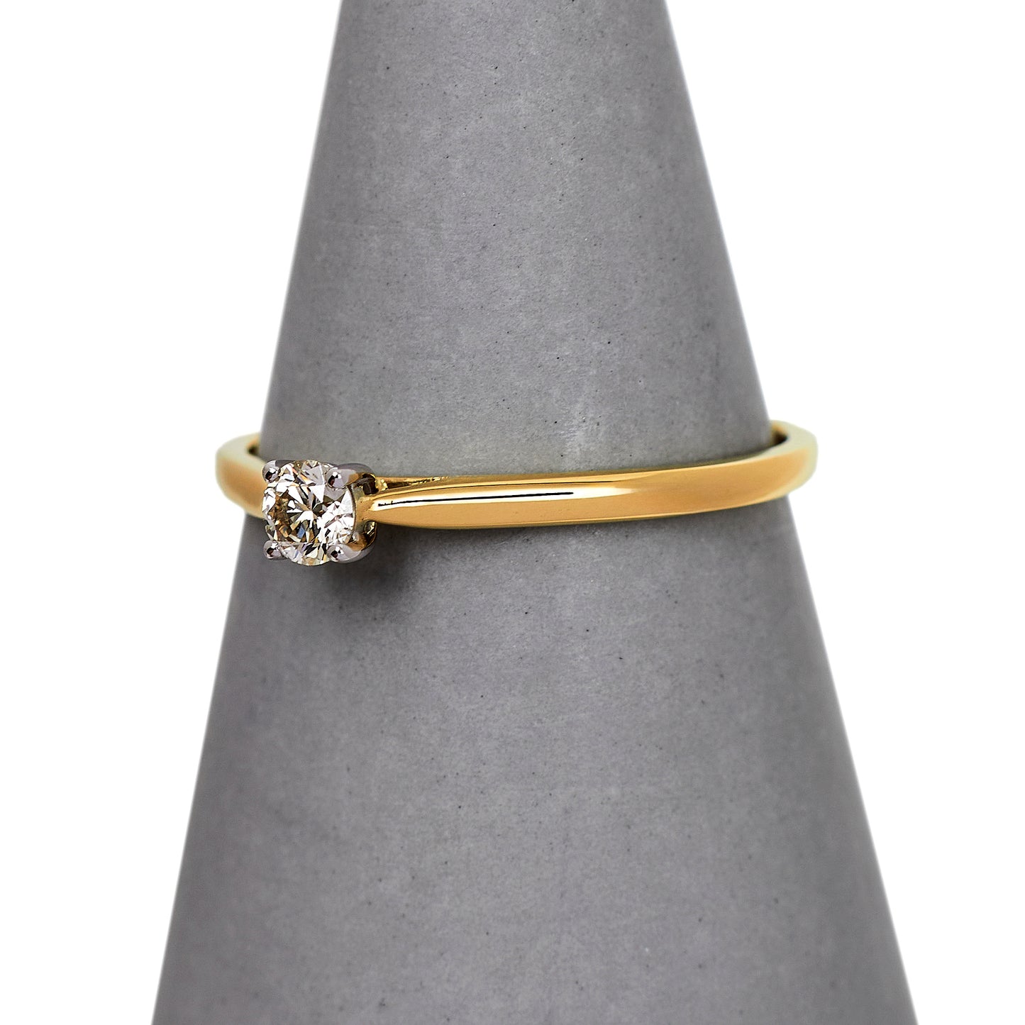 Pre-Owned 9ct Gold Single Stone Diamond Ring Size P