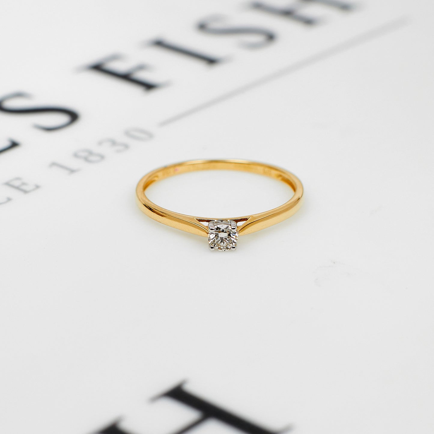 Pre-Owned 9ct Gold Single Stone Diamond Ring Size P