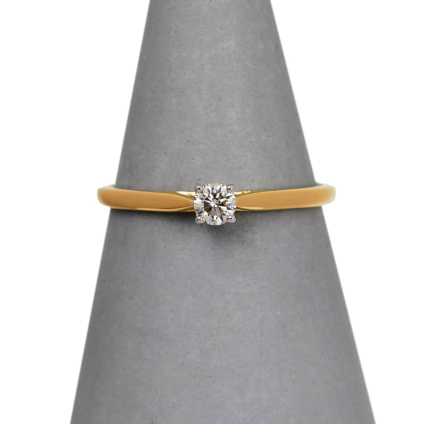 Pre-Owned 9ct Gold Single Stone Diamond Ring Size P