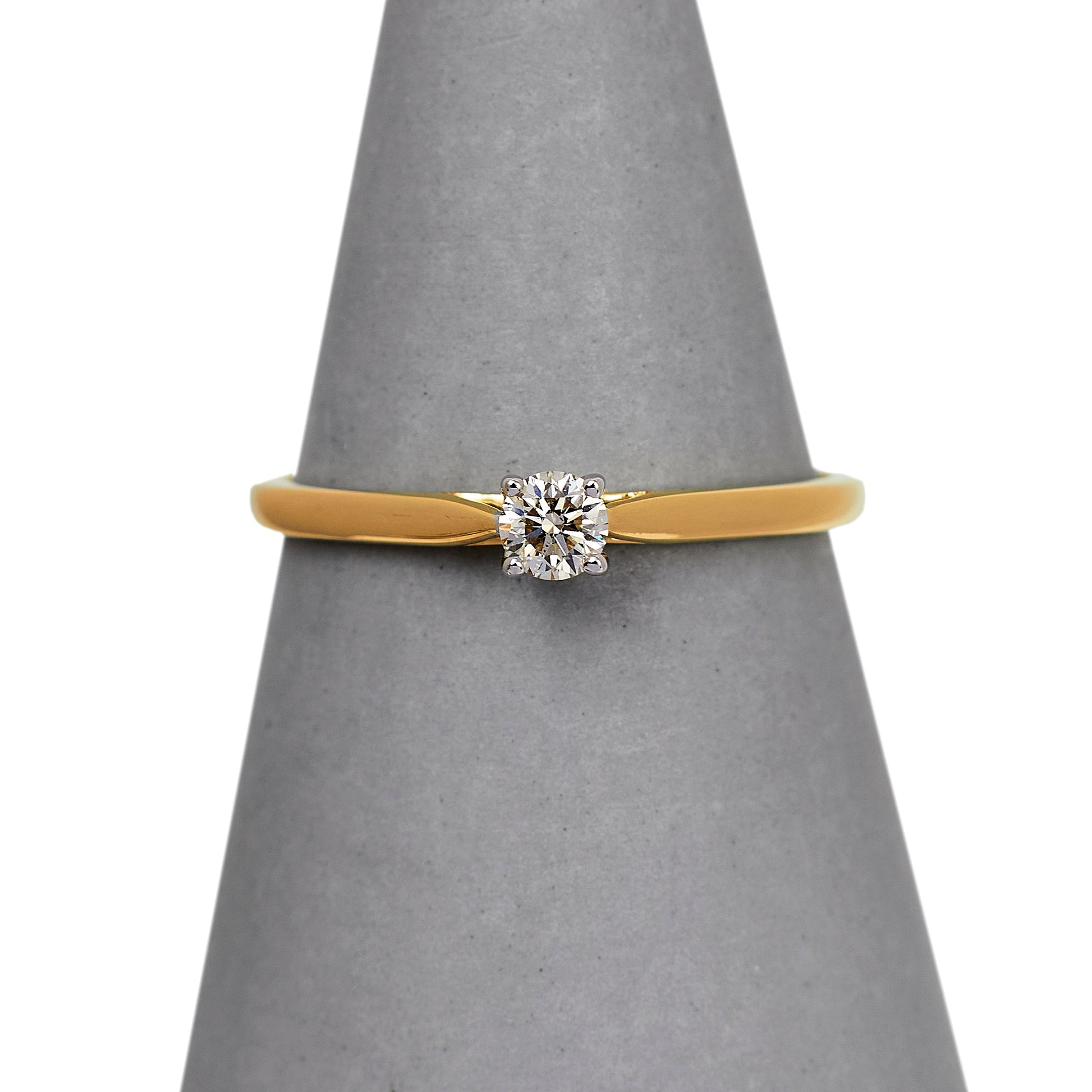 Pre-Owned 9ct Gold Single Stone Diamond Ring Size P