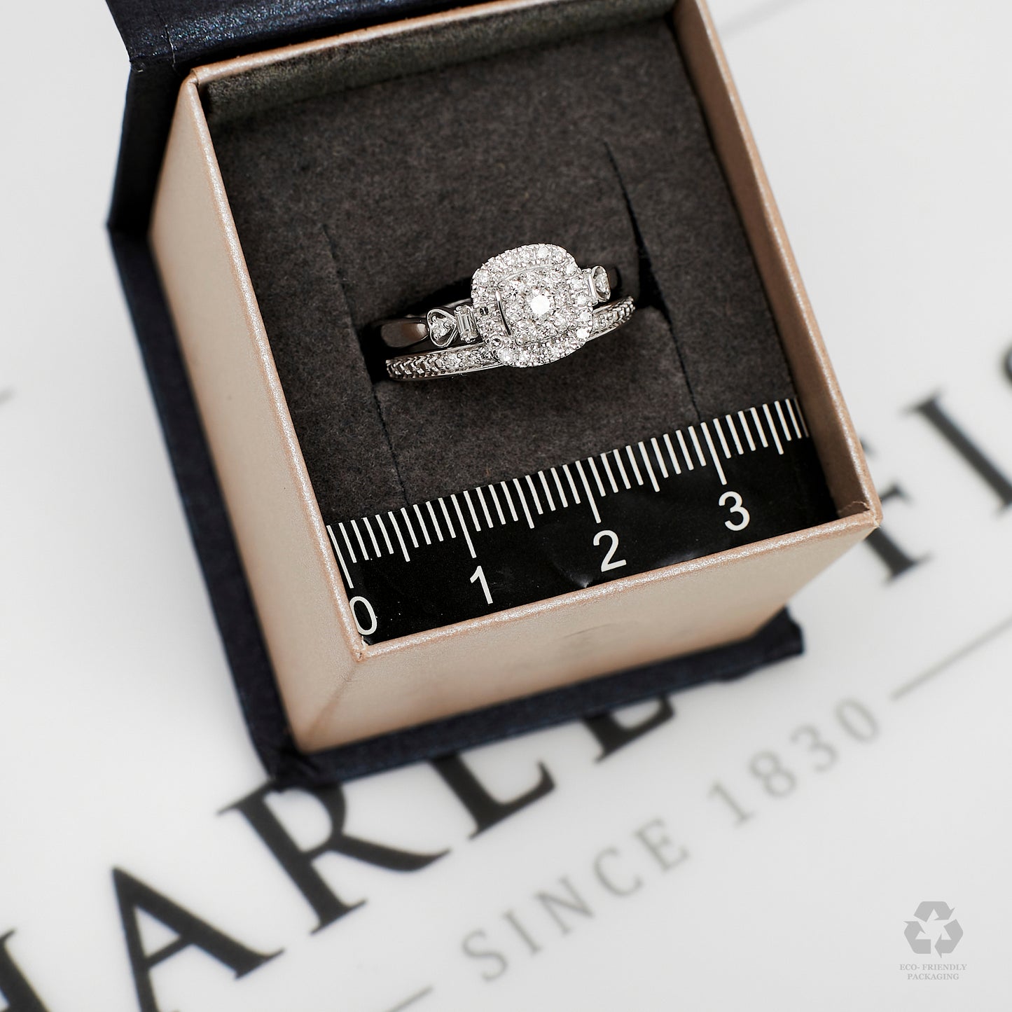 Pre-Owned 9ct White Gold 2 Piece Diamond Ring Wedding Set