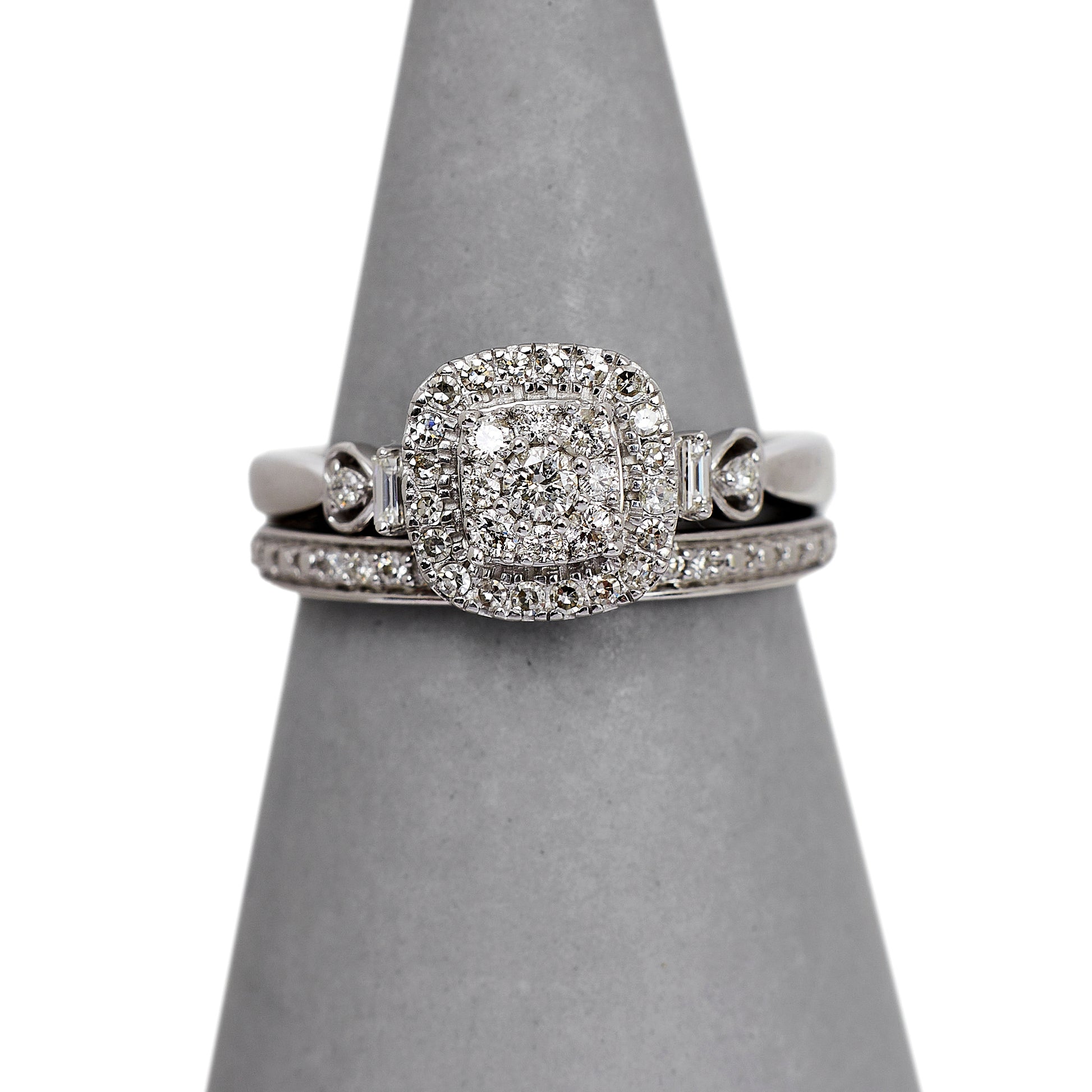 Pre-Owned 9ct White Gold 2 Piece Diamond Ring Wedding Set