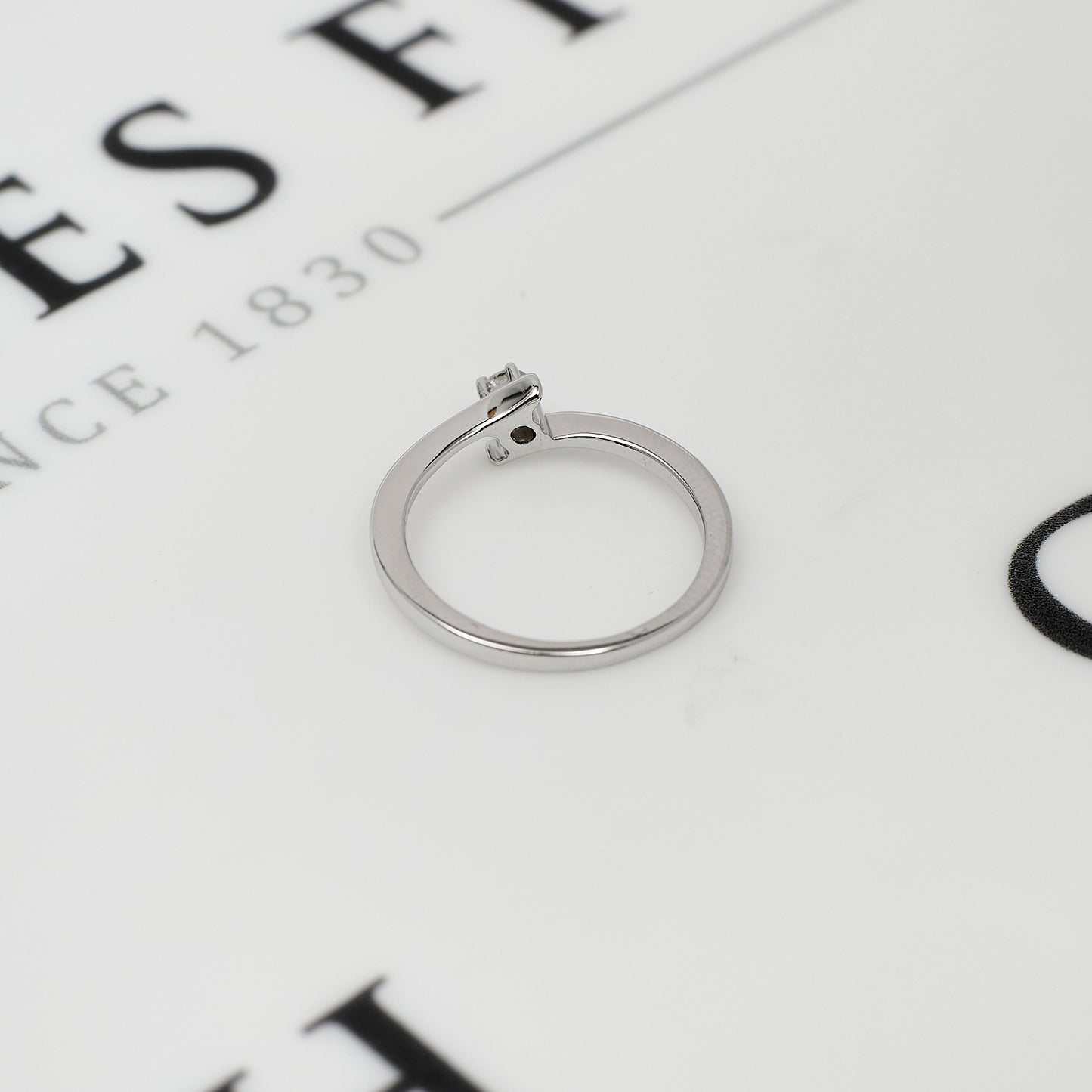 Pre-Owned 9ct White Gold Diamond Crossover Design Ring