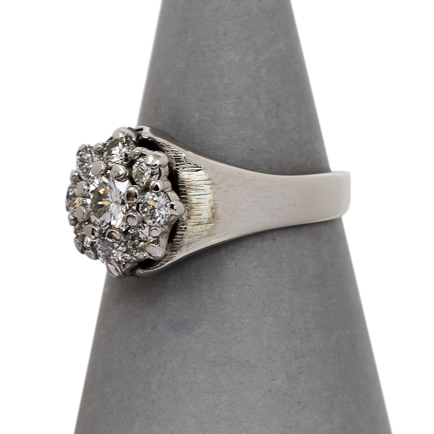 Pre-Owned 18ct White Gold Vintage Diamond Cluster Dress Ring