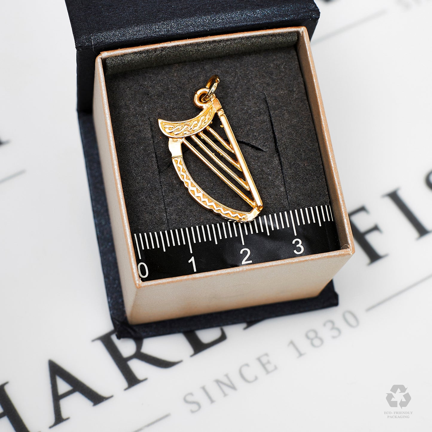 Pre-Owned 9ct Gold Harp Charm