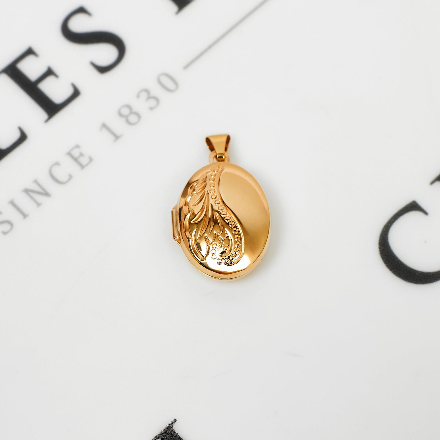 Pre-Owned 9ct Gold Half Pattern Half Polished Oval Locket